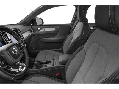 2025 Volvo XC40 PLUS BRIGHT THEME