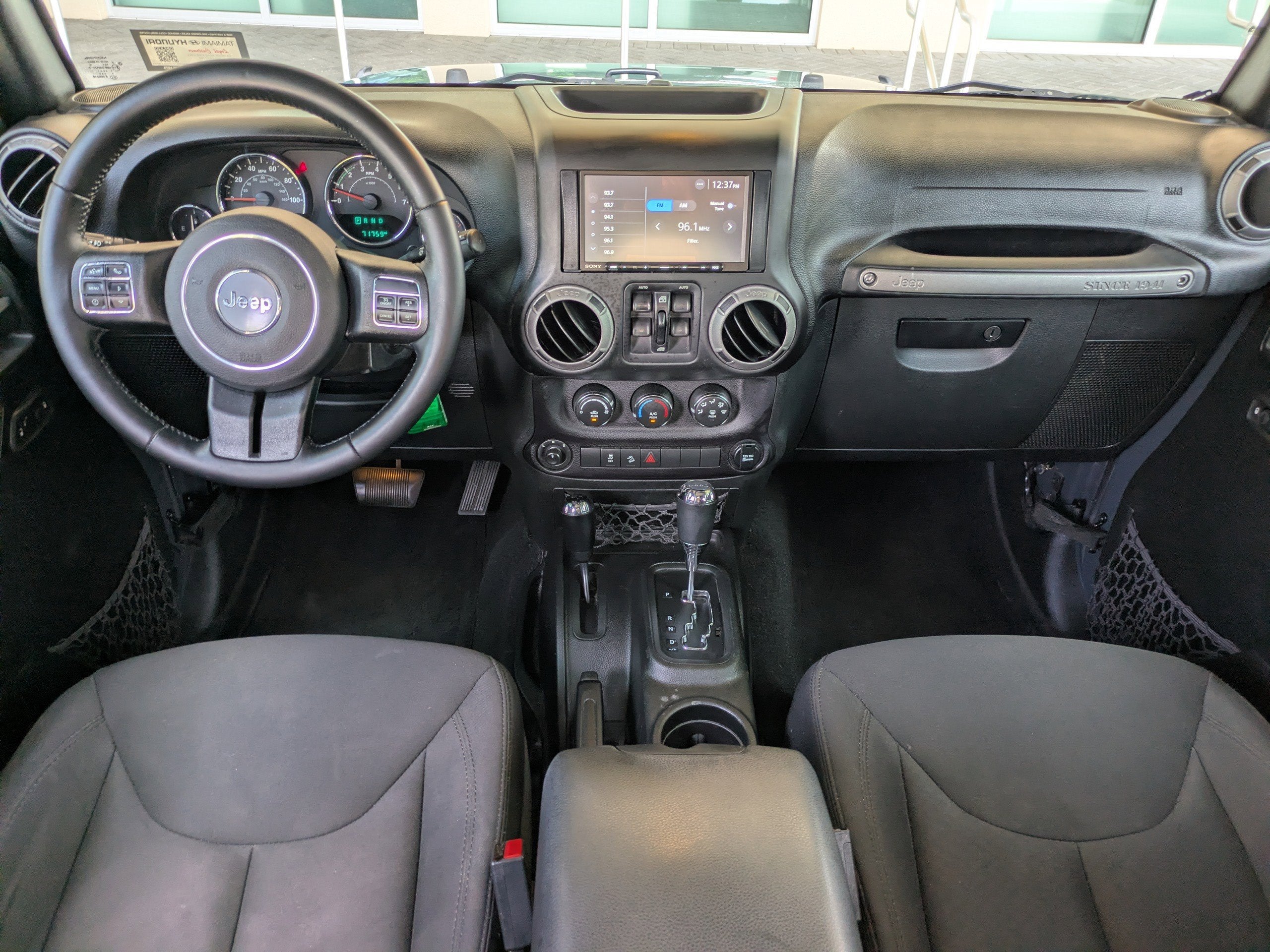 2017 Jeep Wrangler Unlimited Sport S - Photo 13