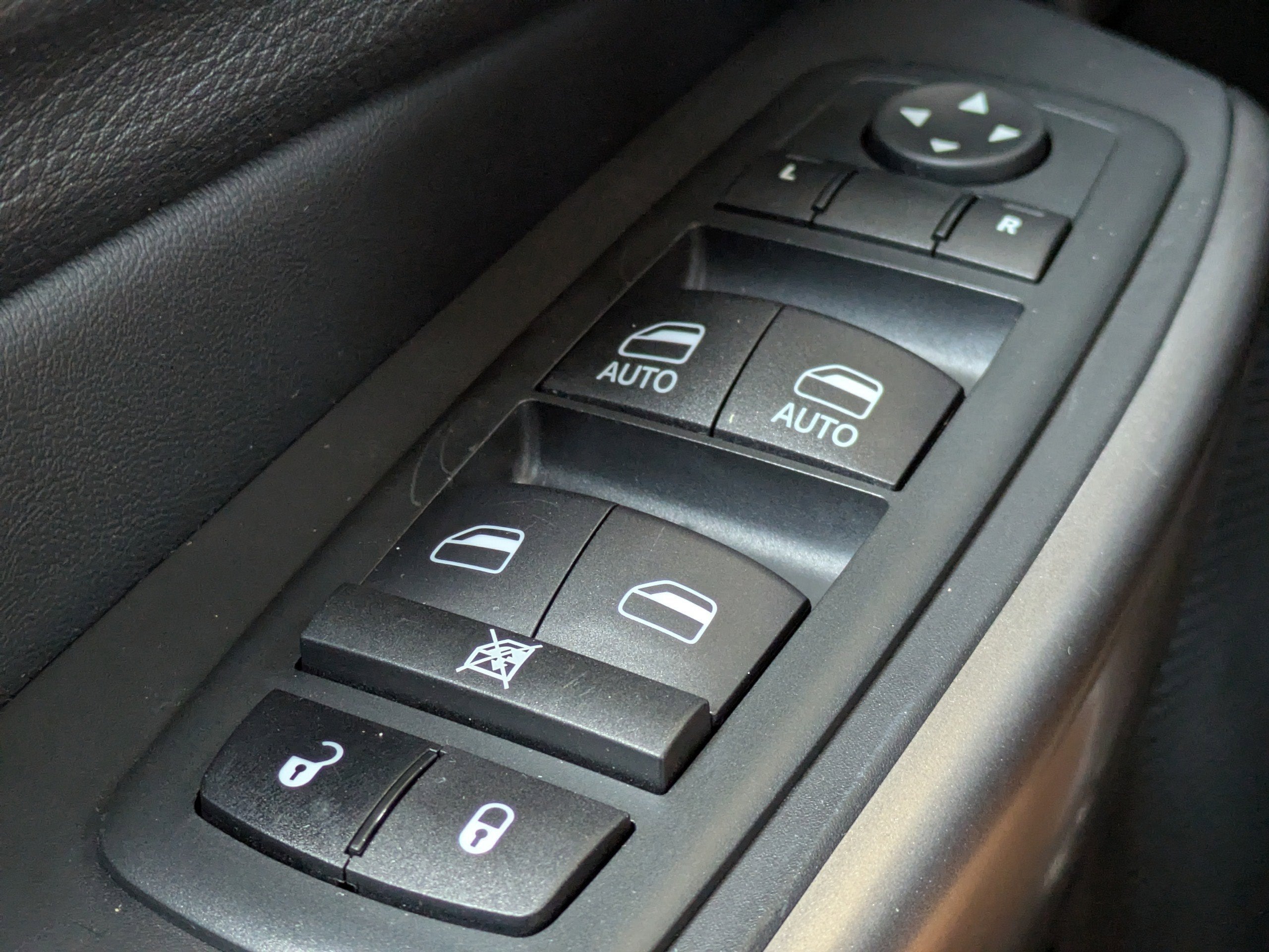 2021 Jeep Cherokee ALTITUDE