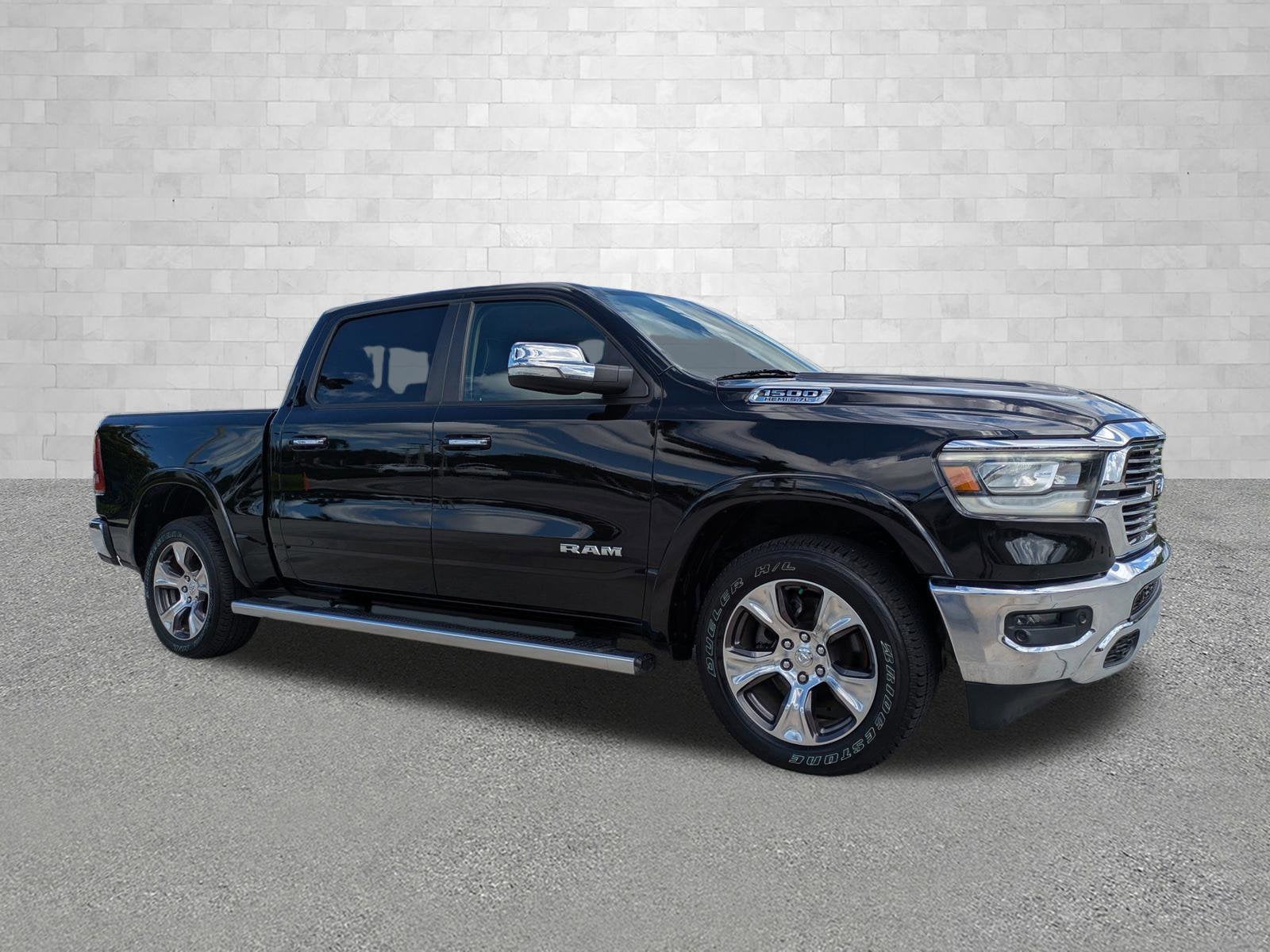 2019 RAM 1500 Laramie Crew Cab 5'7's photo