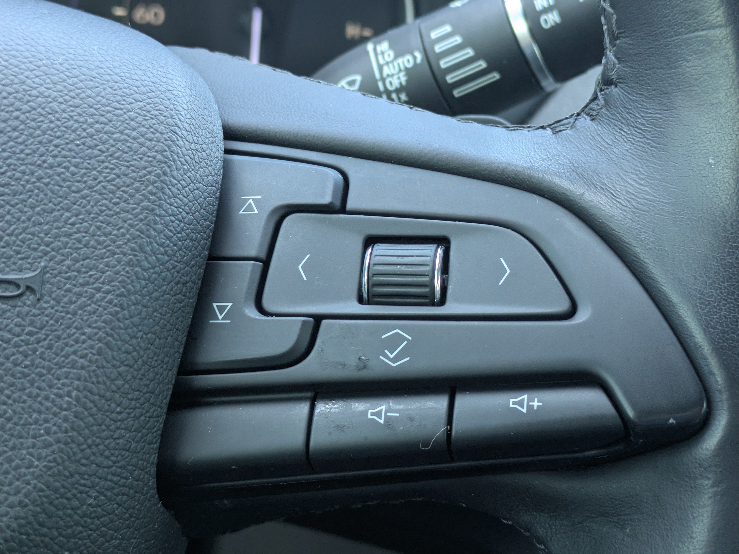 2019 Cadillac XT4 FWD PREMIUM LUXUR