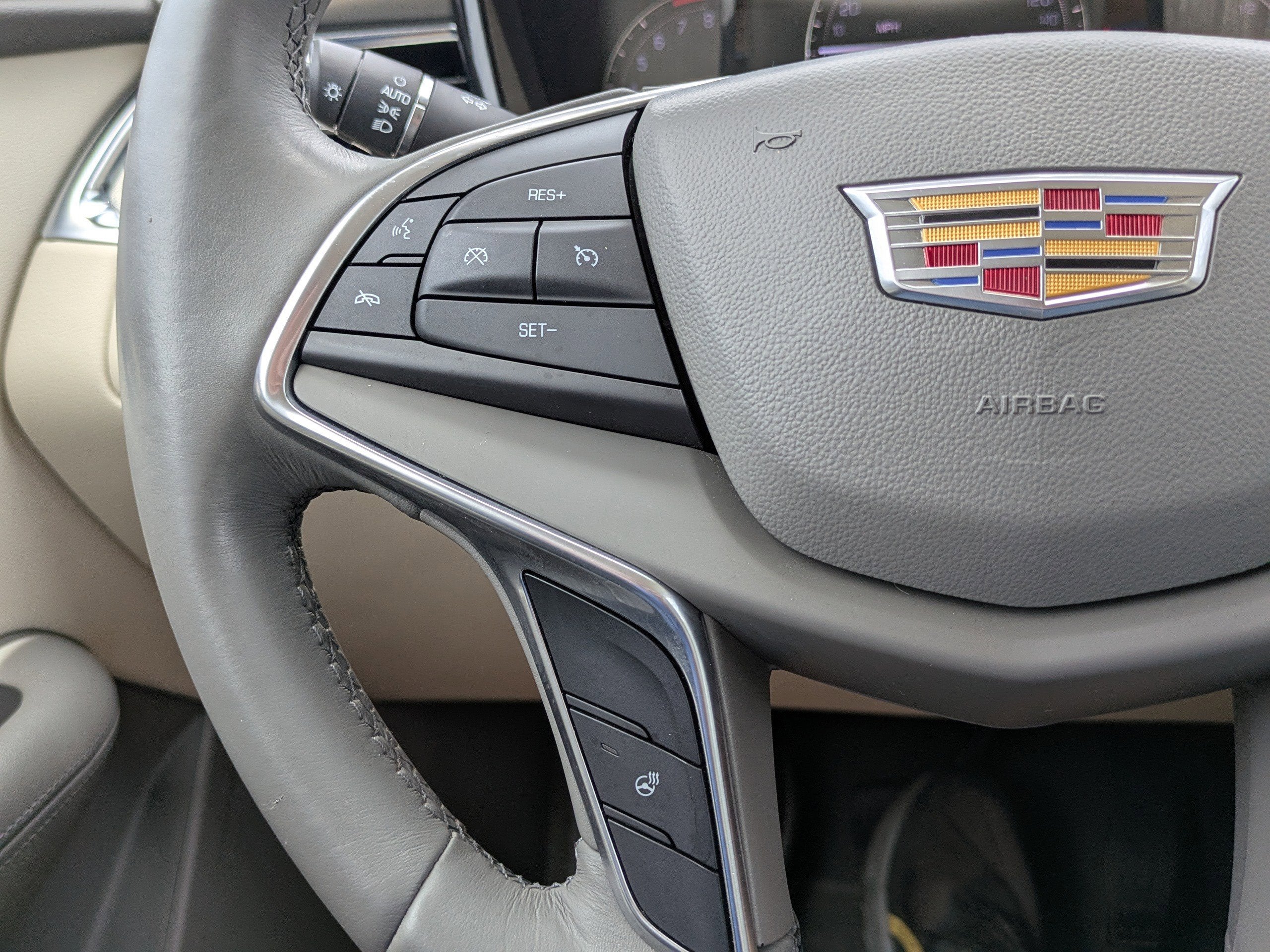 2018 Cadillac XT5 LUXURY AWD