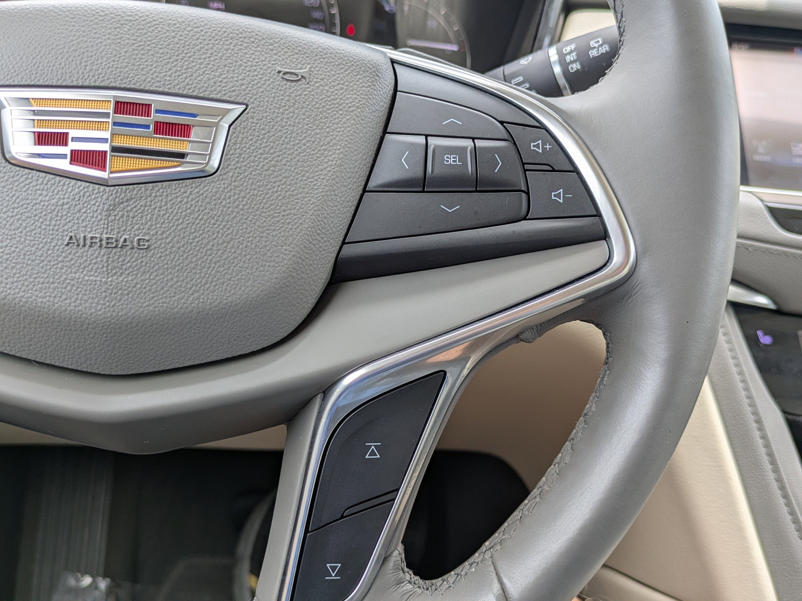 2018 Cadillac XT5 LUXURY AWD