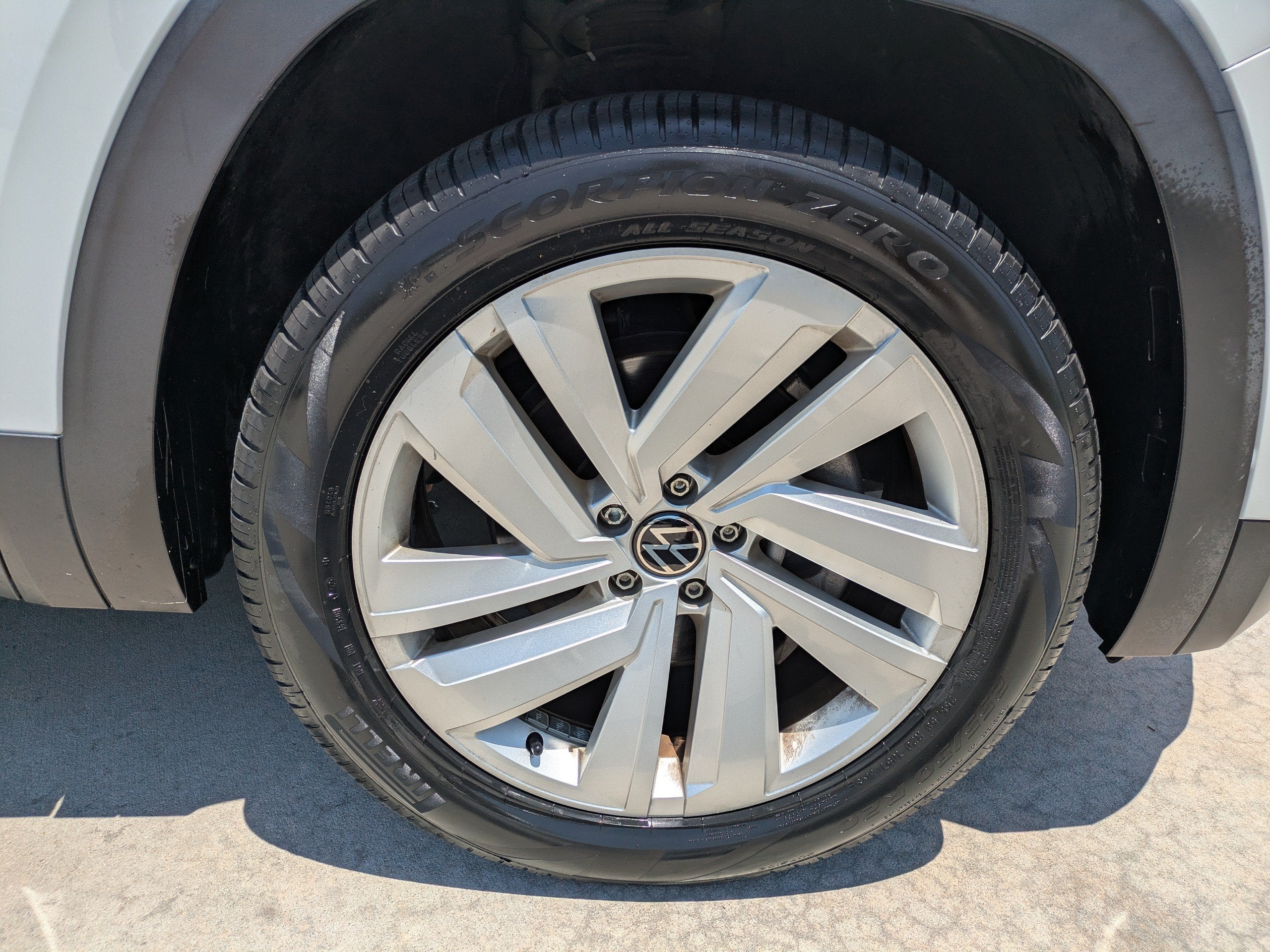 2021 Volkswagen Atlas Cross Sport 2.0T SE W/TECHNOL