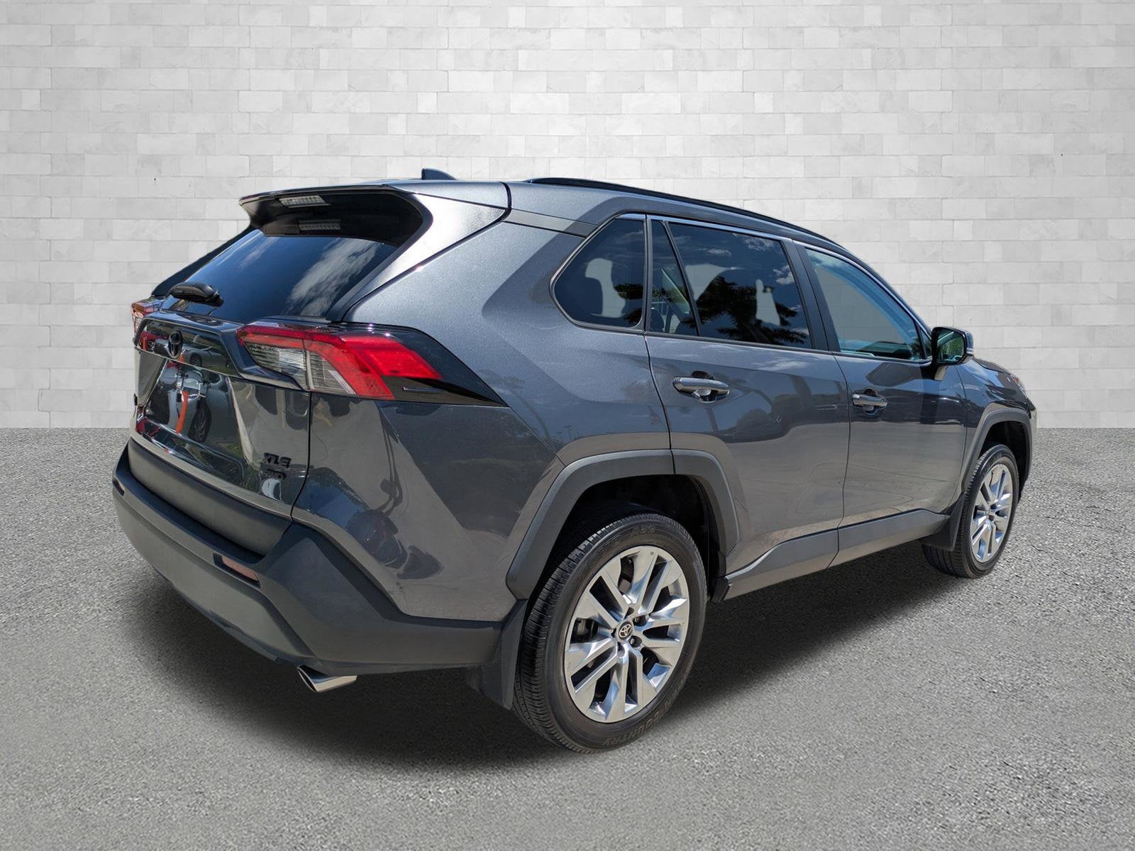 2023 Toyota RAV4 XLE PREMIUM