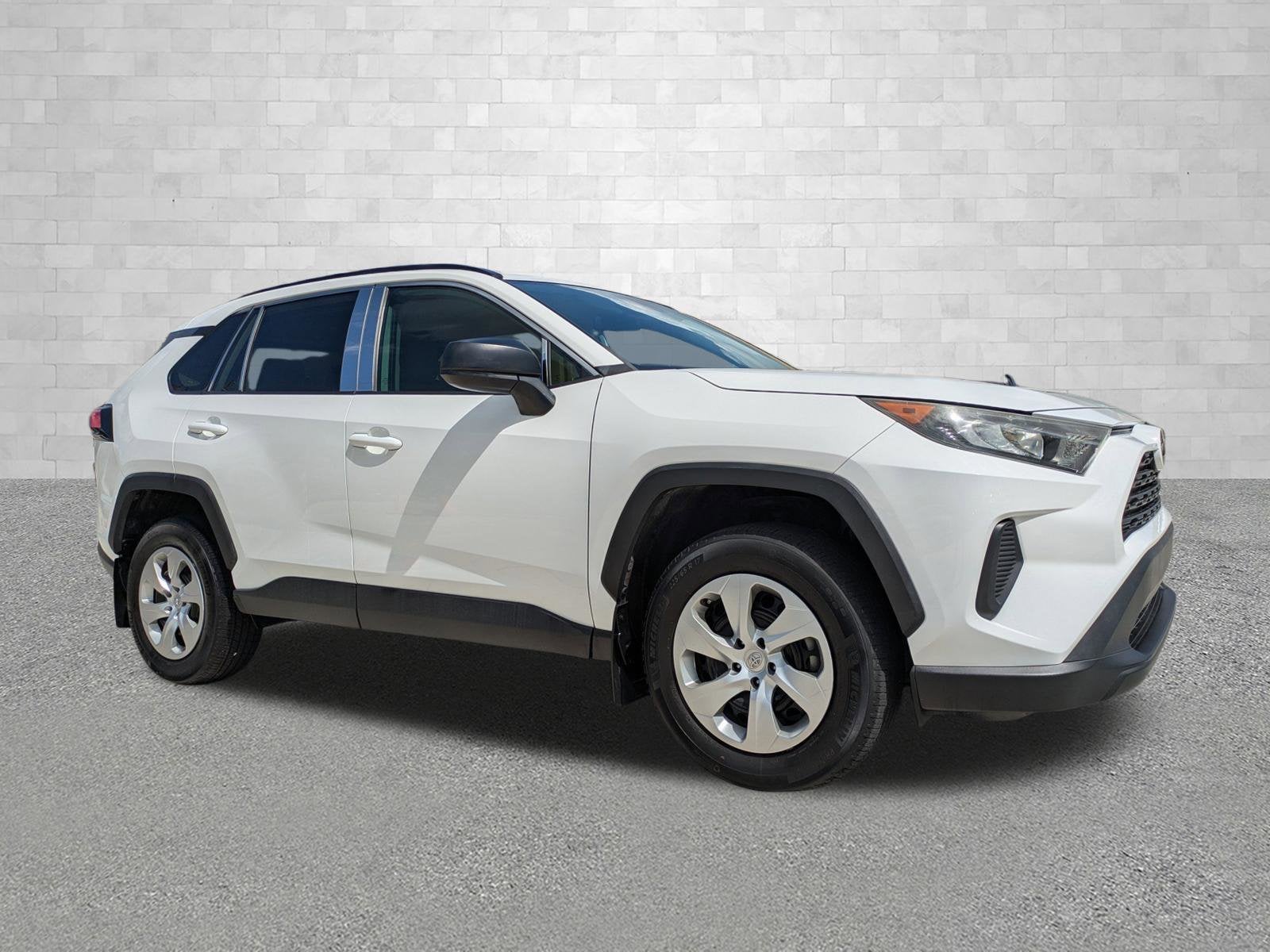 2020 Toyota RAV4 LE
