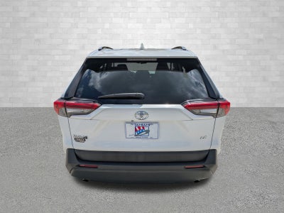 2020 Toyota RAV4 LE