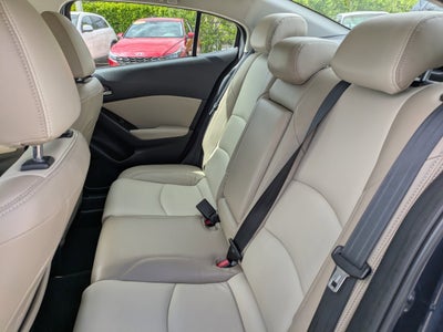 2018 Mazda Mazda3 4-Door TOURING