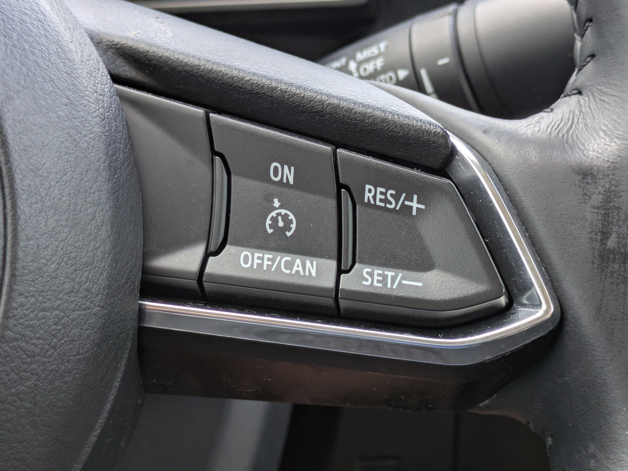 2018 Mazda Mazda3 4-Door TOURING