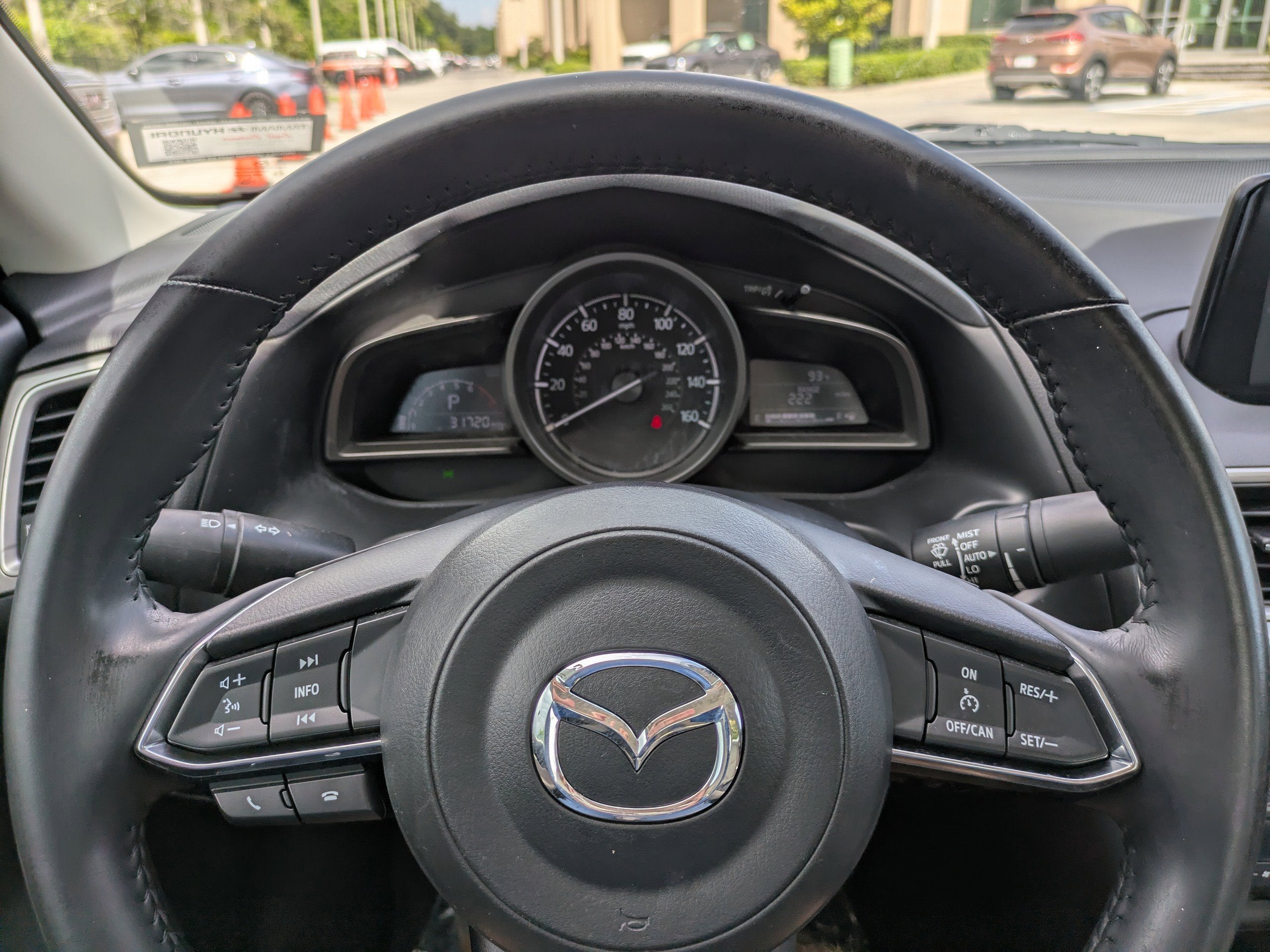 2018 Mazda Mazda3 4-Door TOURING