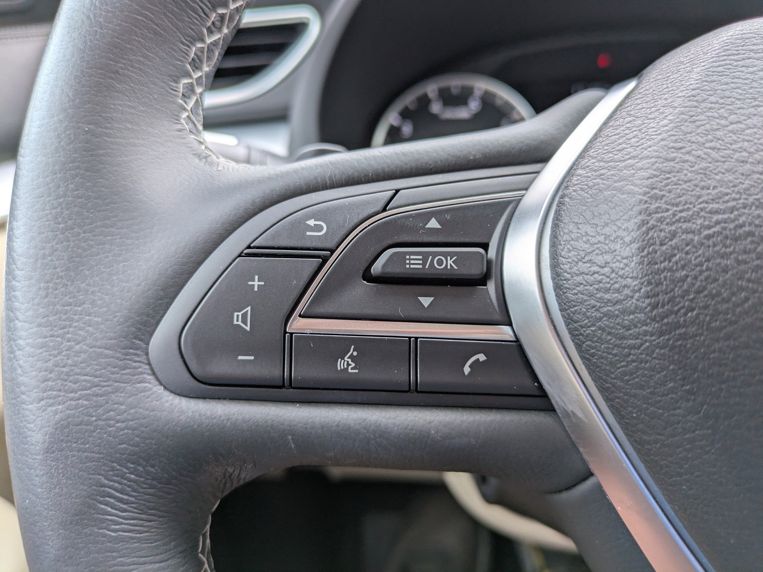 2019 INFINITI QX50 ESSENTIAL