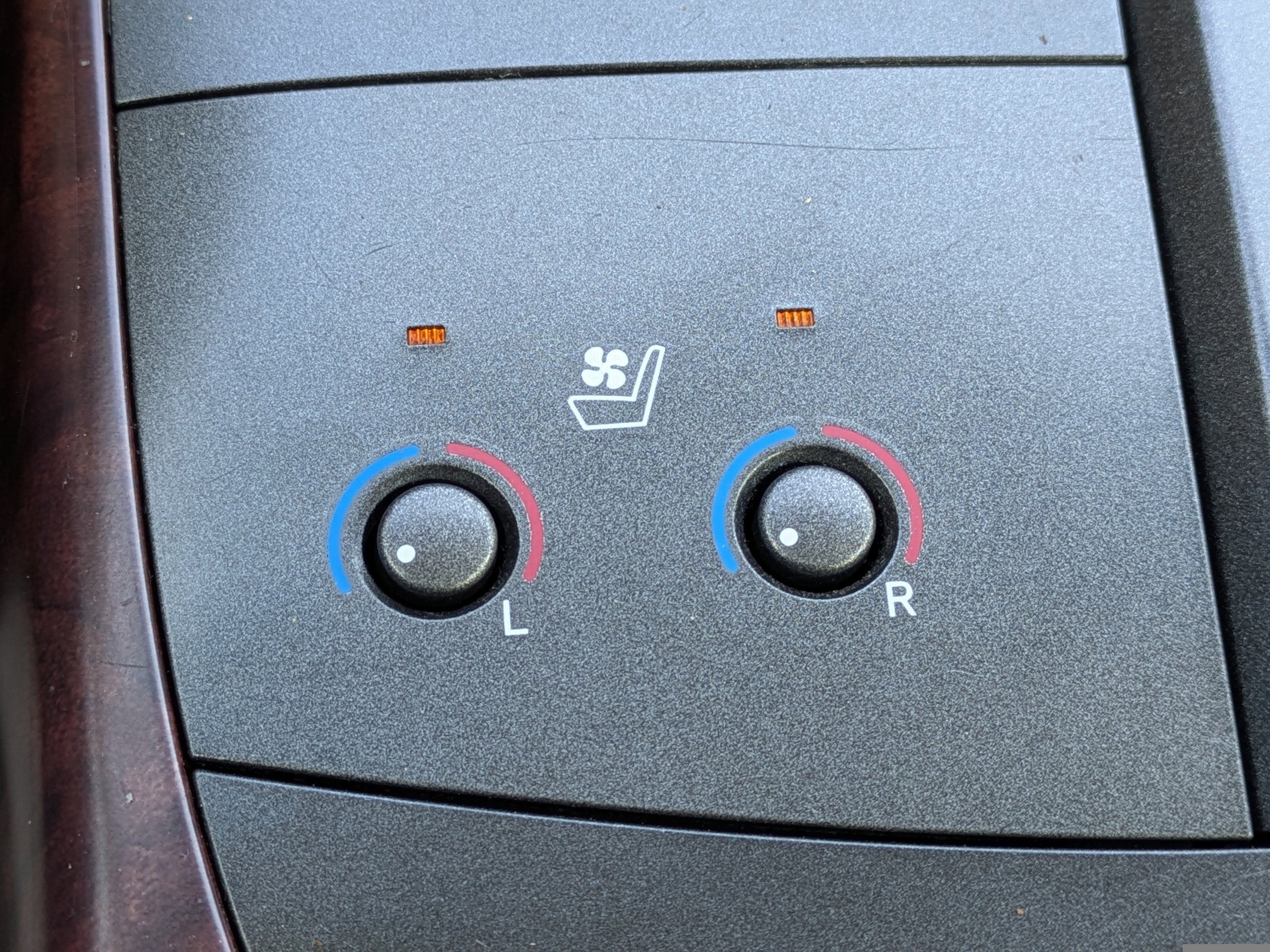 2011 Toyota Avalon LIMITED