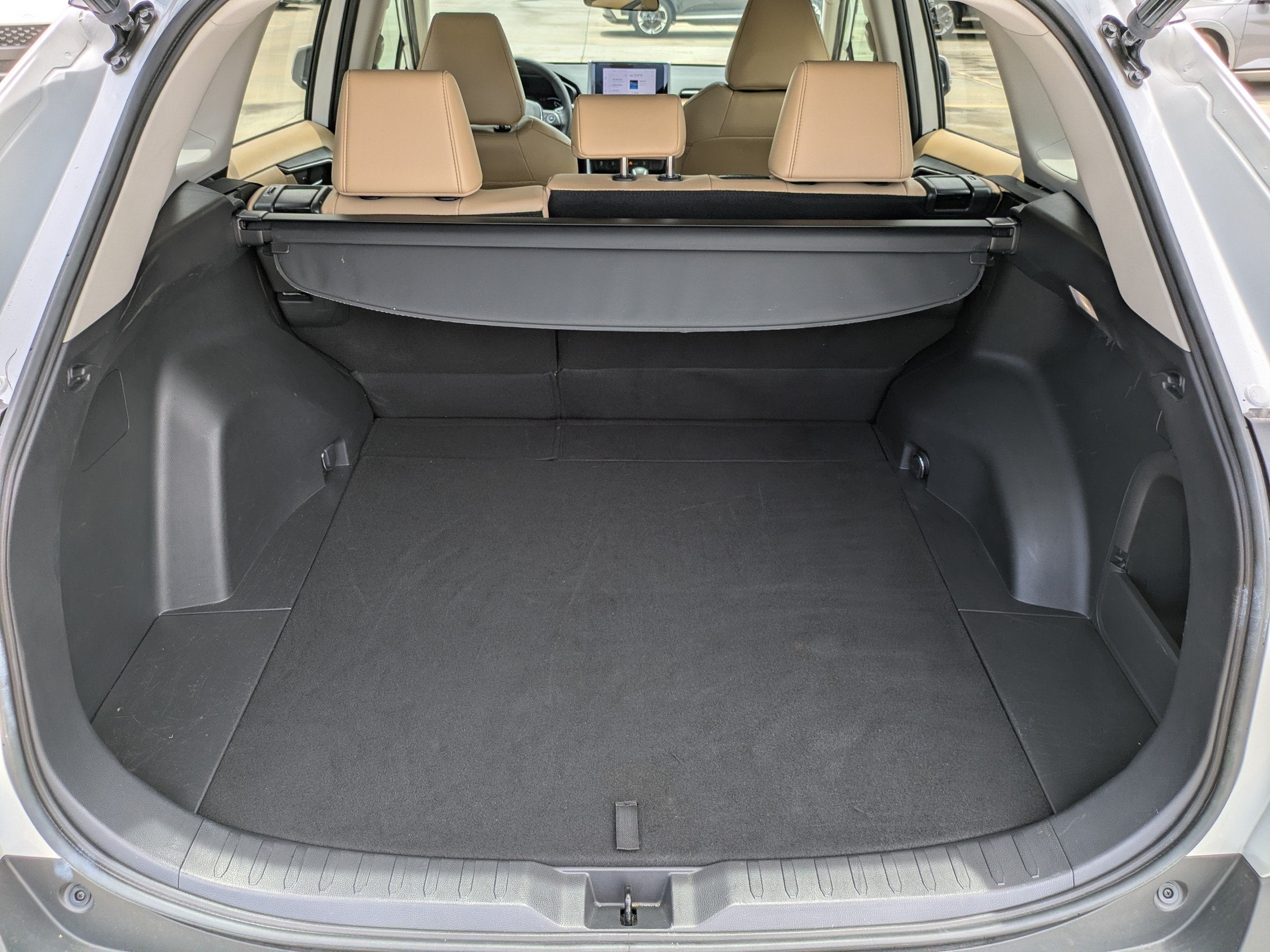 2023 Toyota RAV4 HYBRID XLE PREMIU