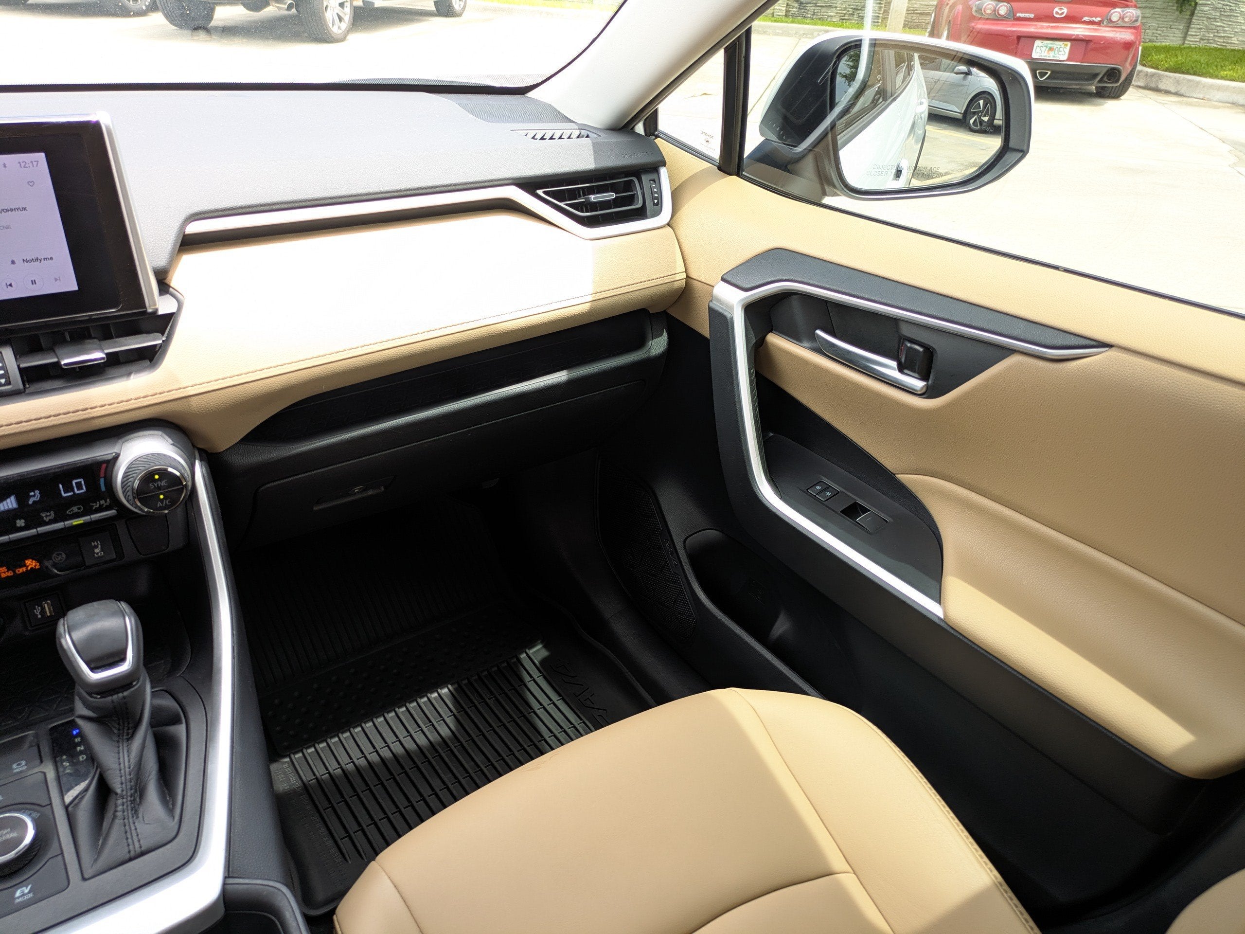 2023 Toyota RAV4 HYBRID XLE PREMIU