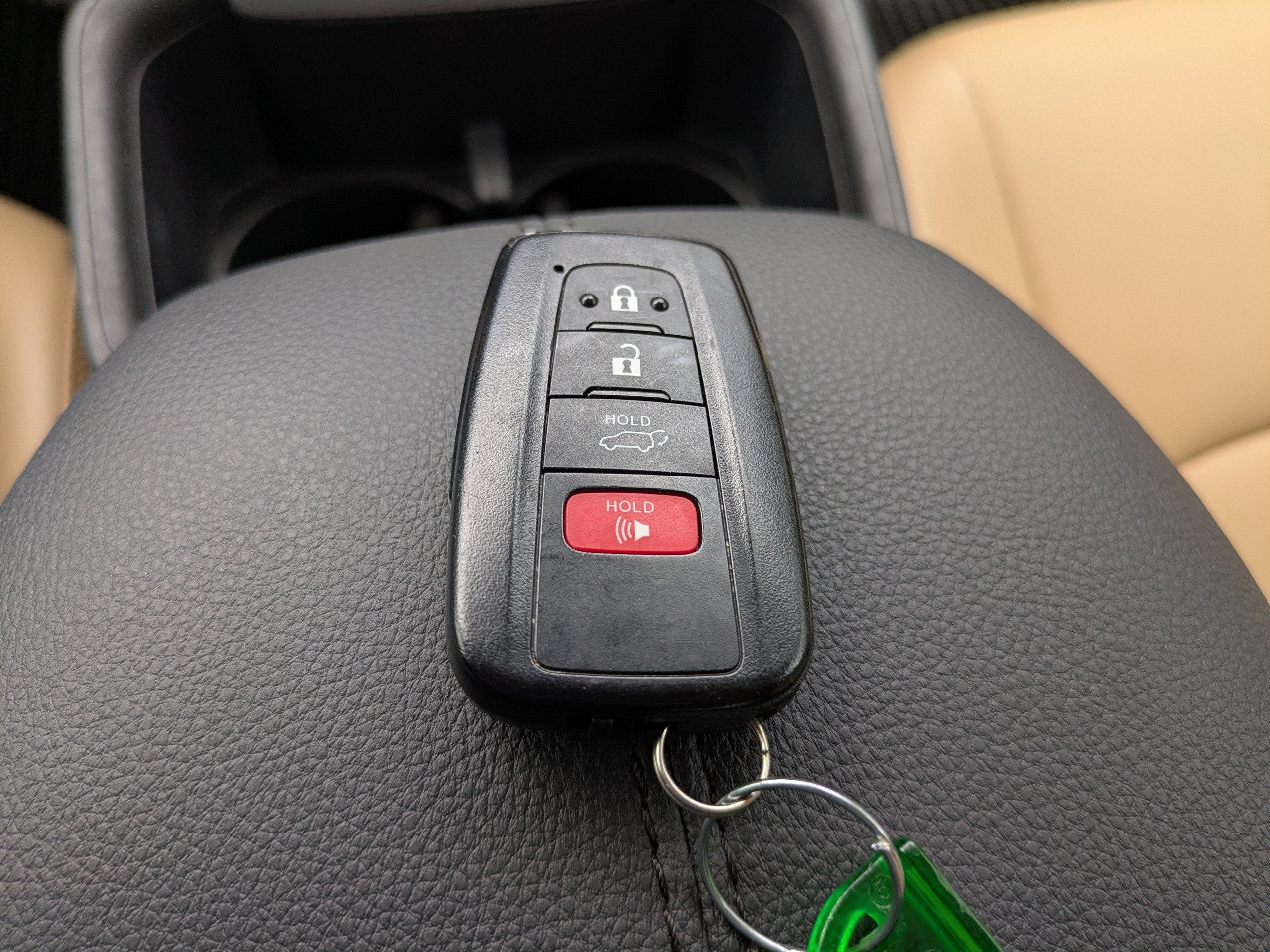 2023 Toyota RAV4 HYBRID XLE PREMIU