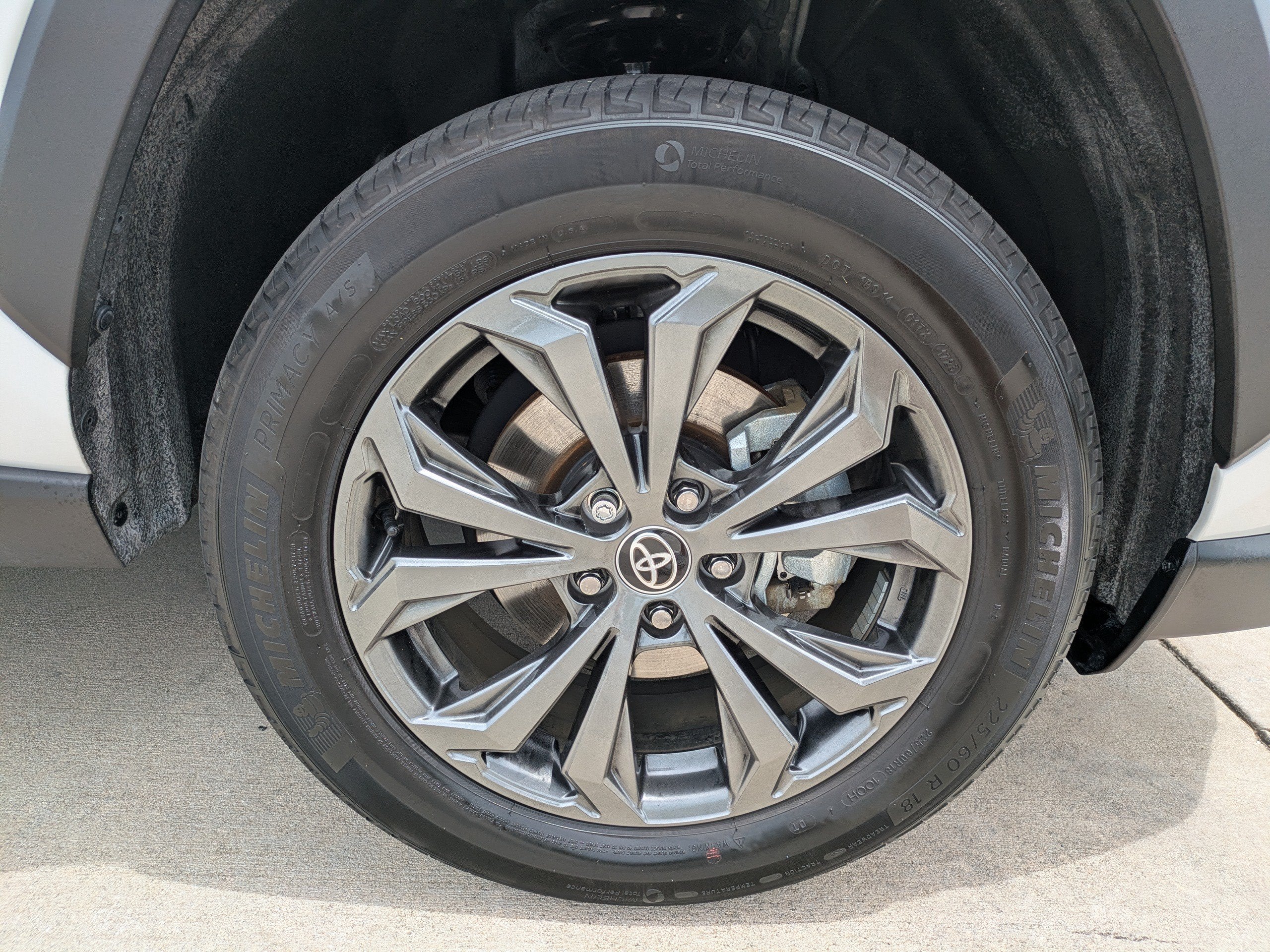 2023 Toyota RAV4 HYBRID XLE PREMIU