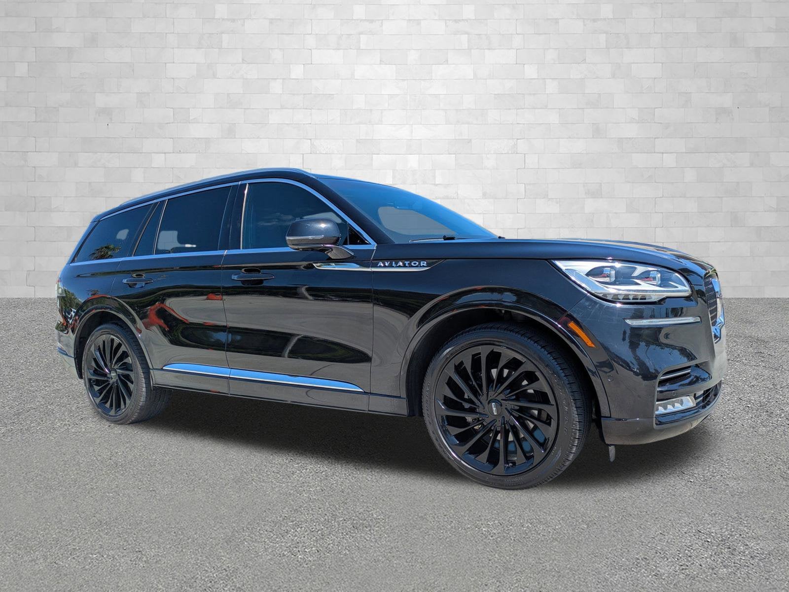 2021 Lincoln Aviator Reserve AWD's photo