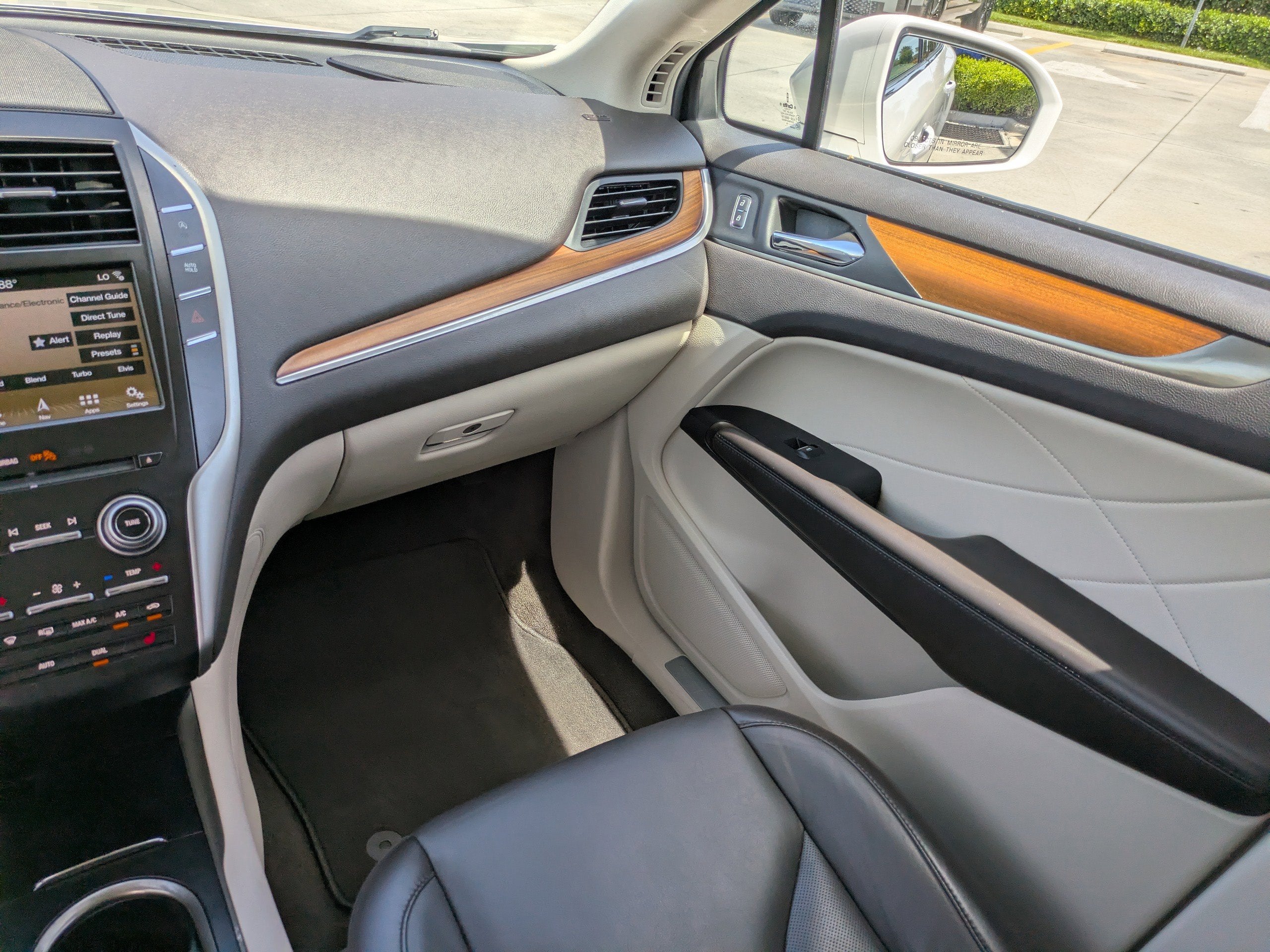 2019 Lincoln MKC SELECT