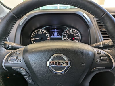 2019 Nissan Pathfinder SL