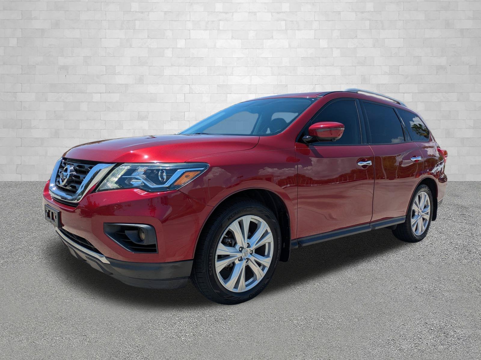 2019 Nissan Pathfinder SL