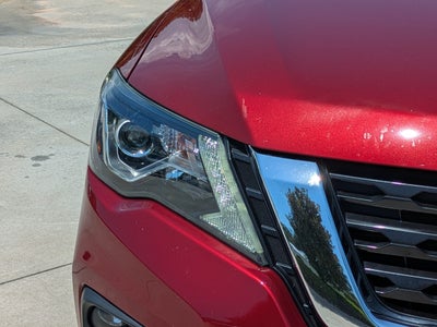 2019 Nissan Pathfinder SL