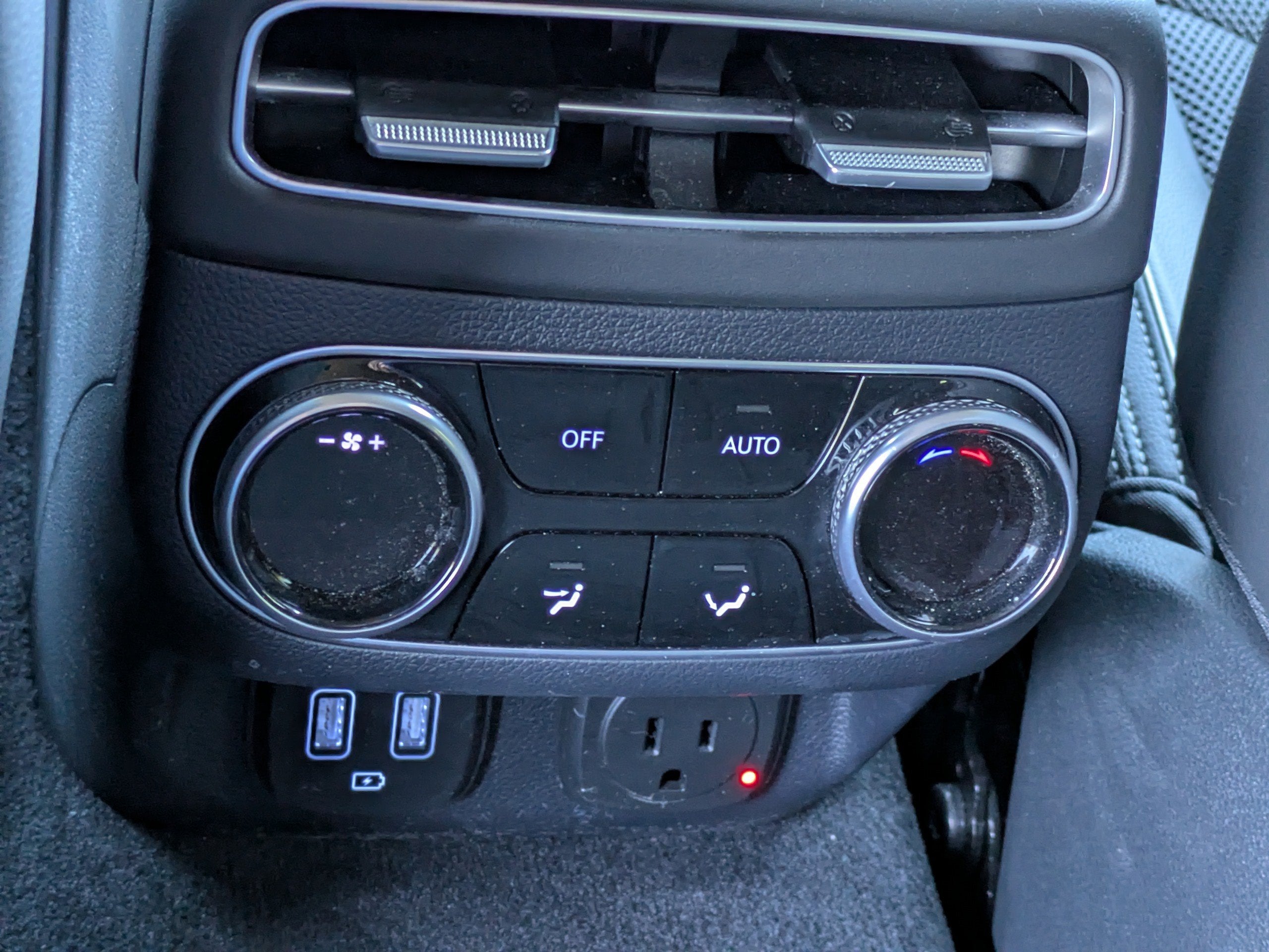 2024 Genesis GV70 2.5T