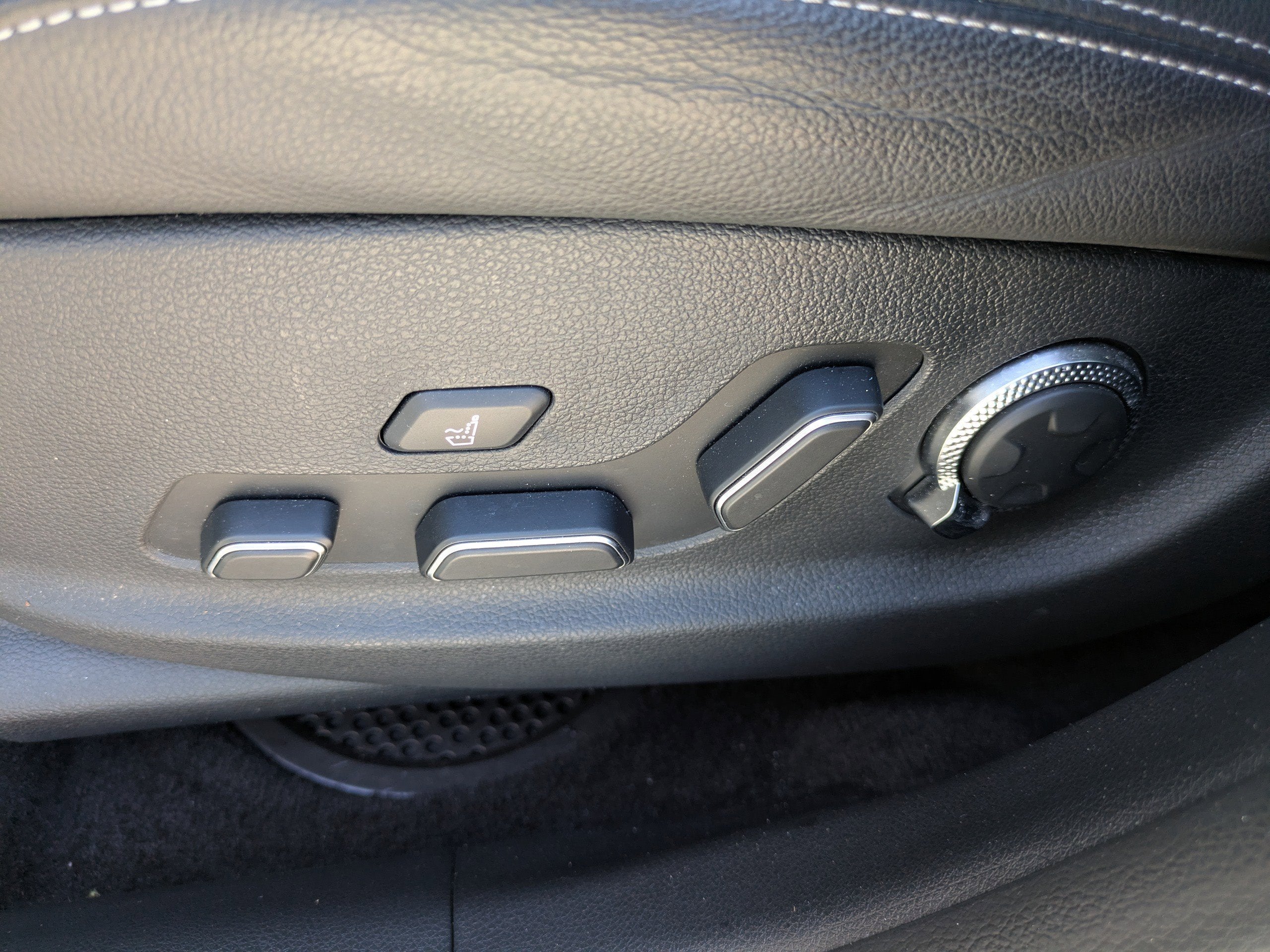 2024 Genesis GV70 2.5T