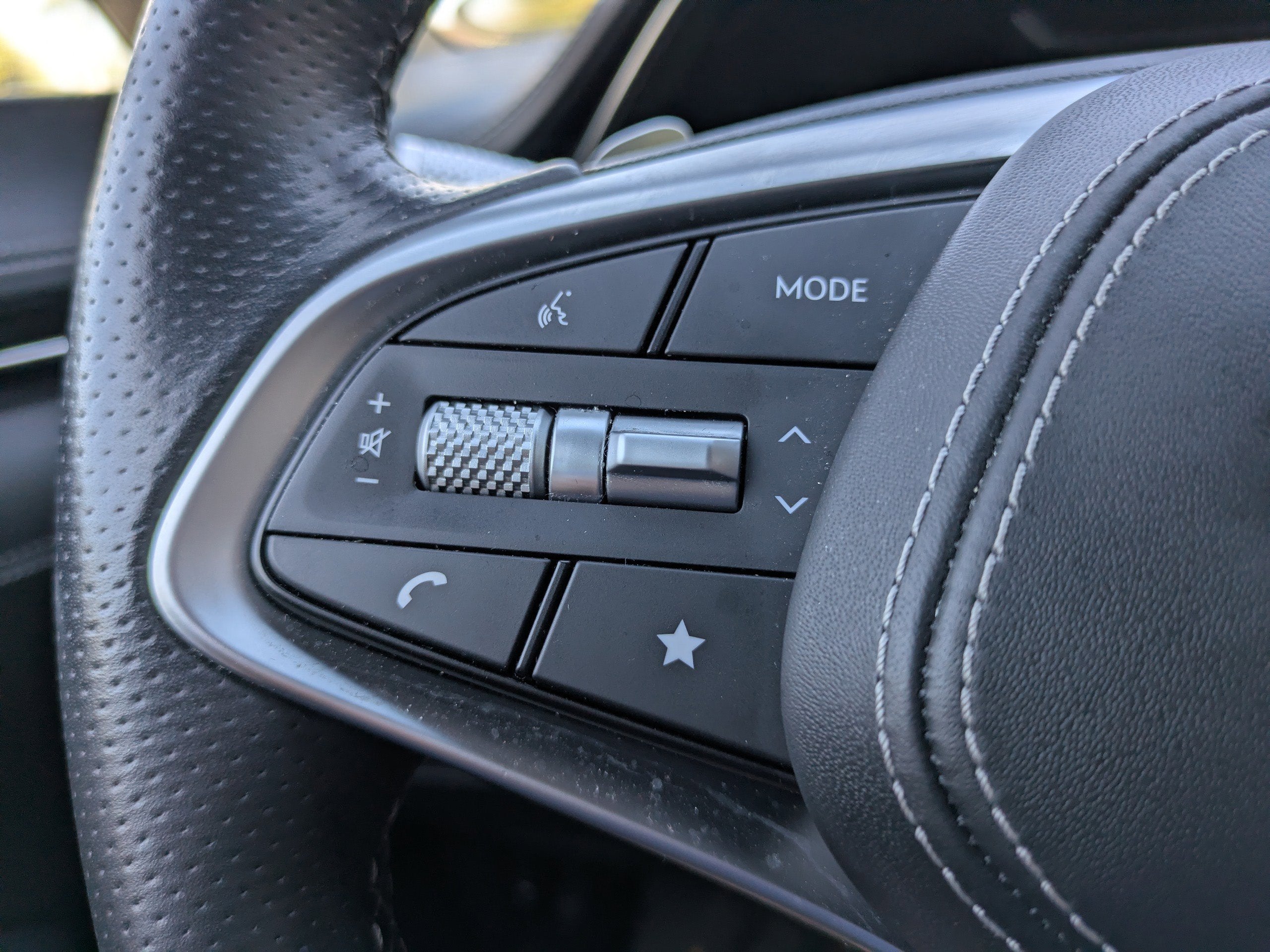 2024 Genesis GV70 2.5T