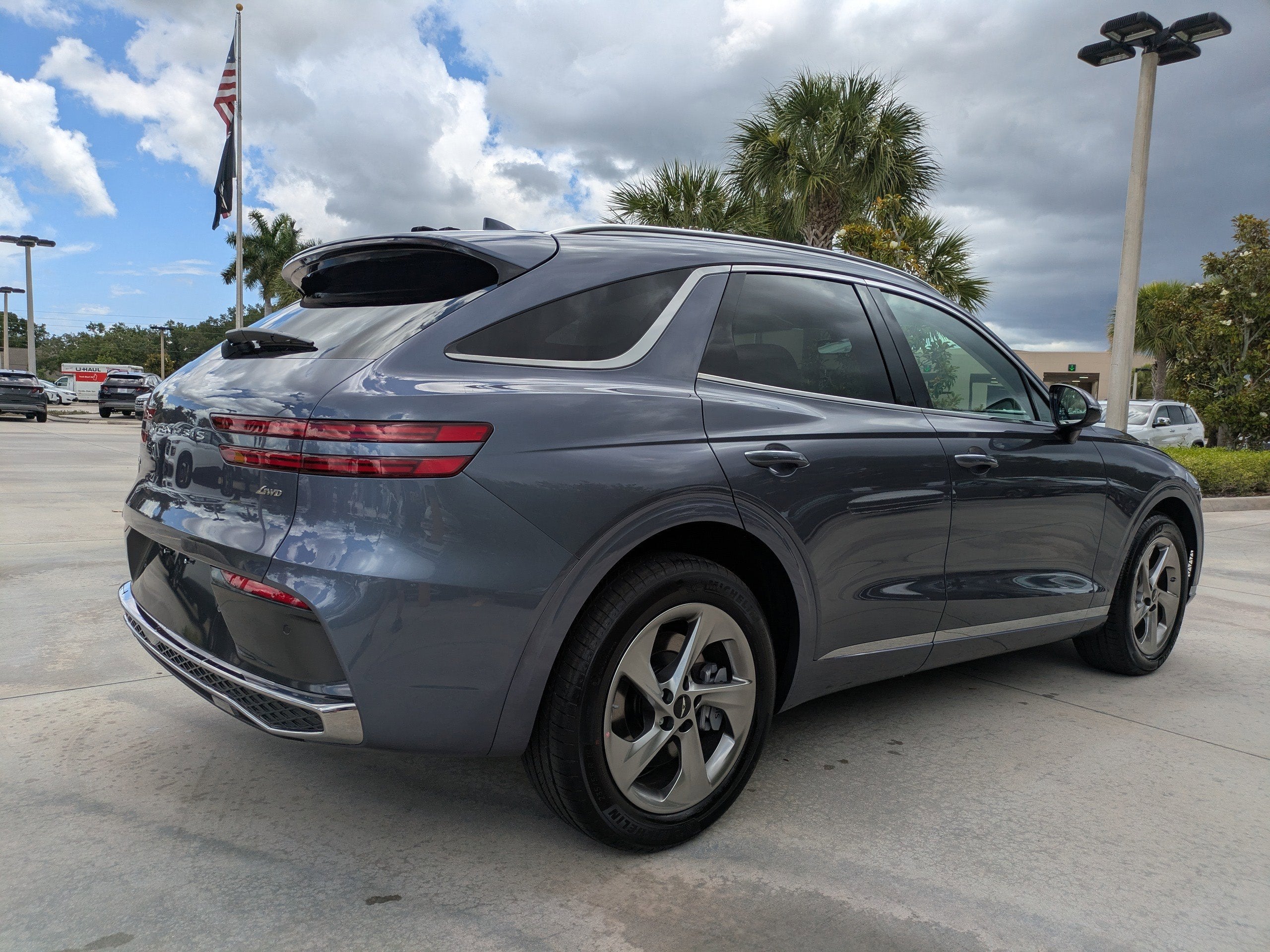 Vehicle Image 2