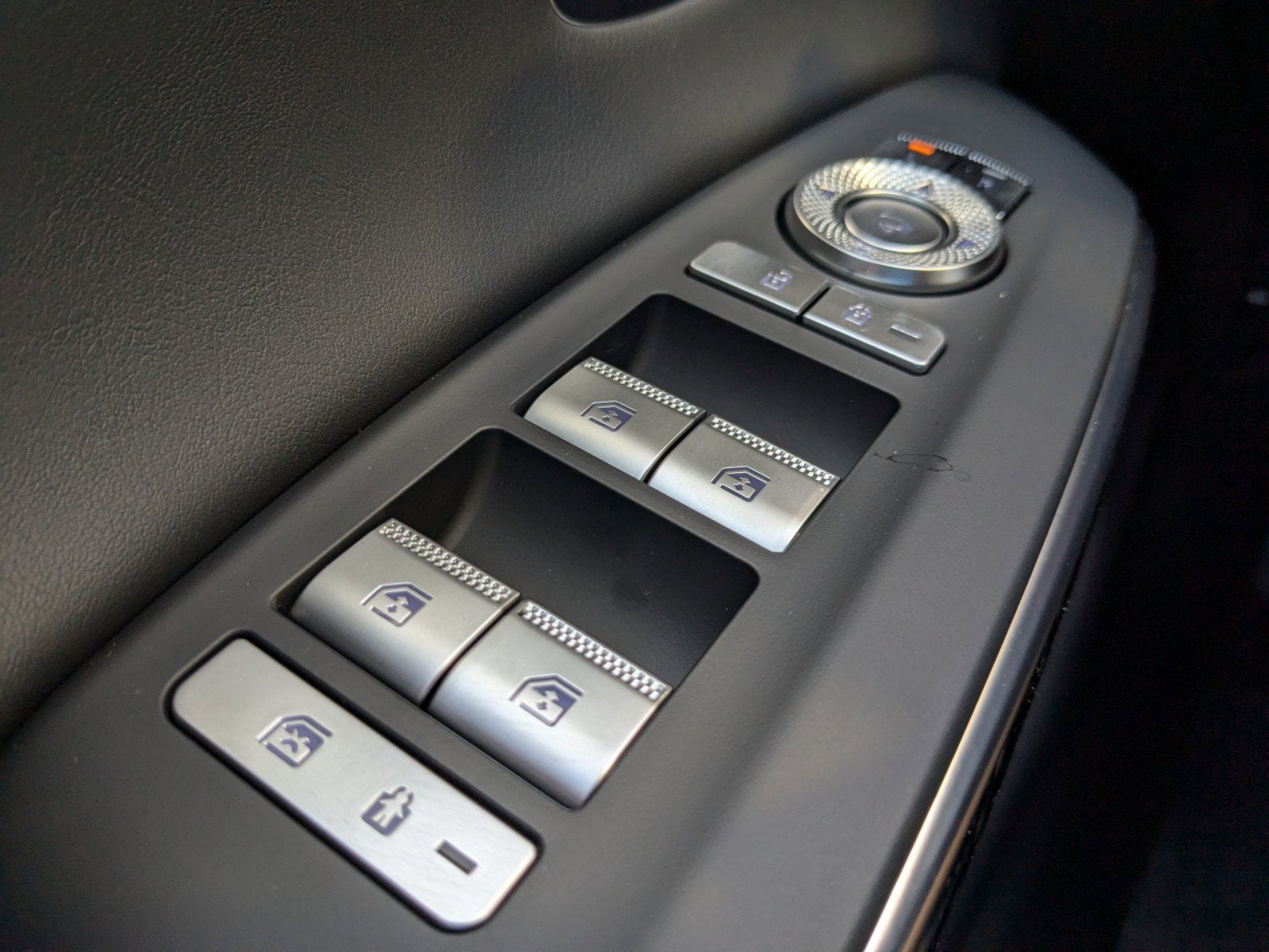 2025 Genesis GV70 3.5T Sport Prestige