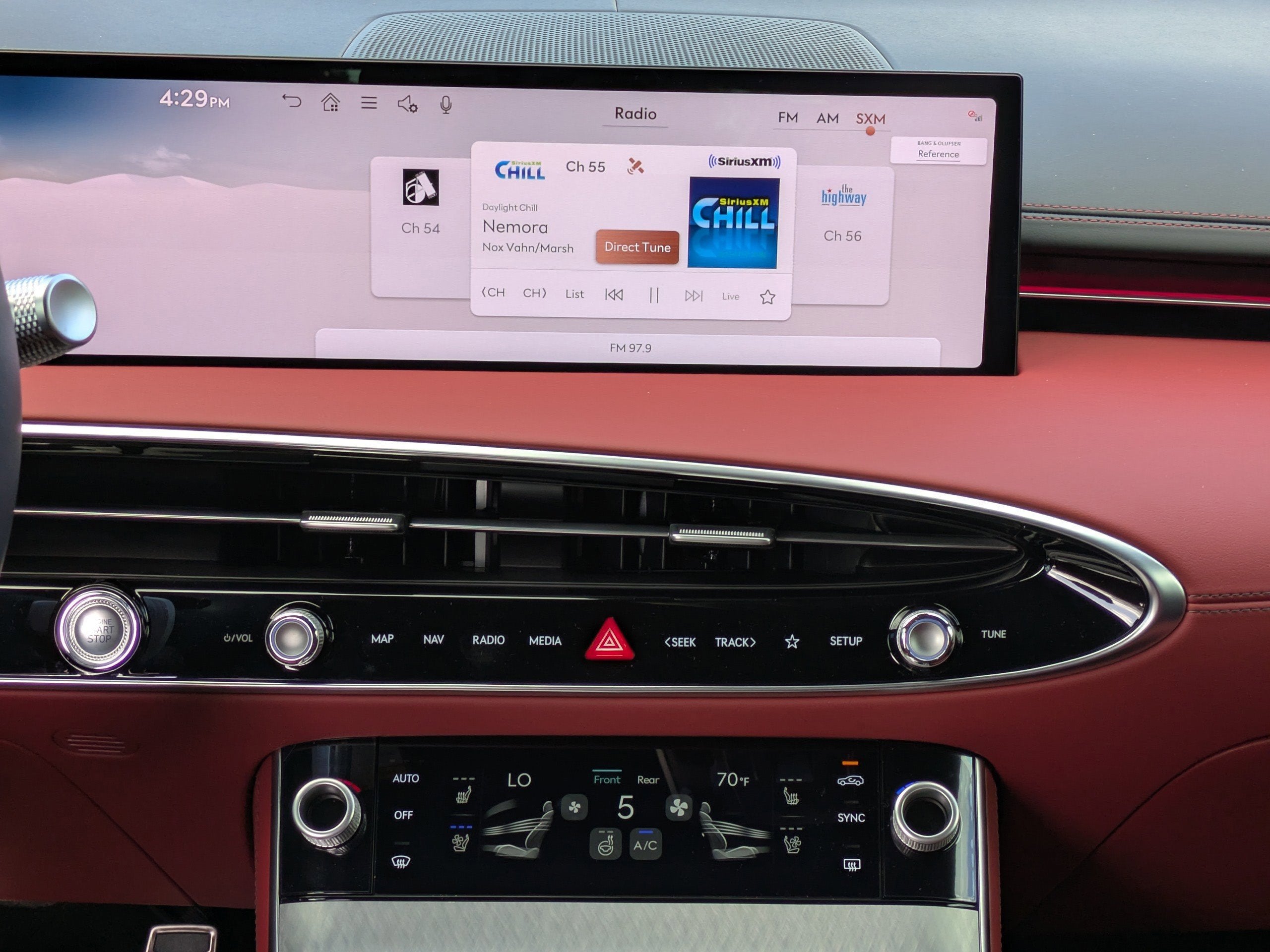 2026 Genesis GV70 2.5T SPORT PRESTIGE