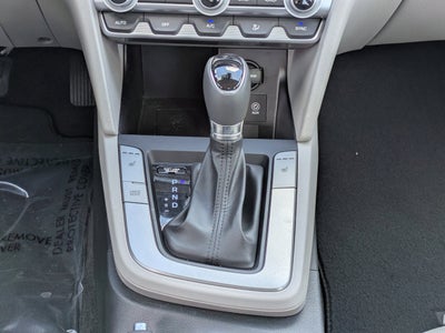 2020 Hyundai Elantra LIMITED