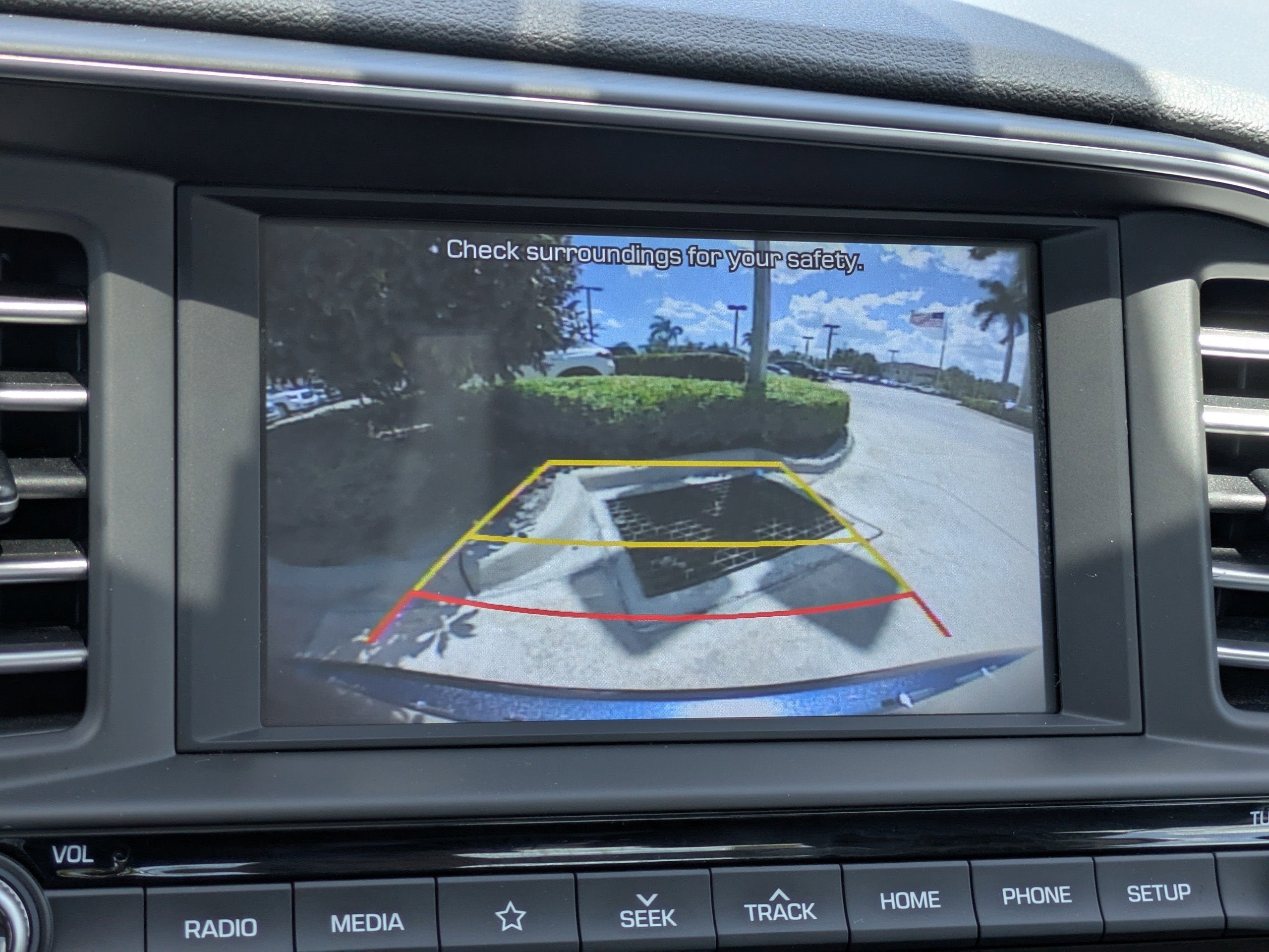 2020 Hyundai Elantra LIMITED