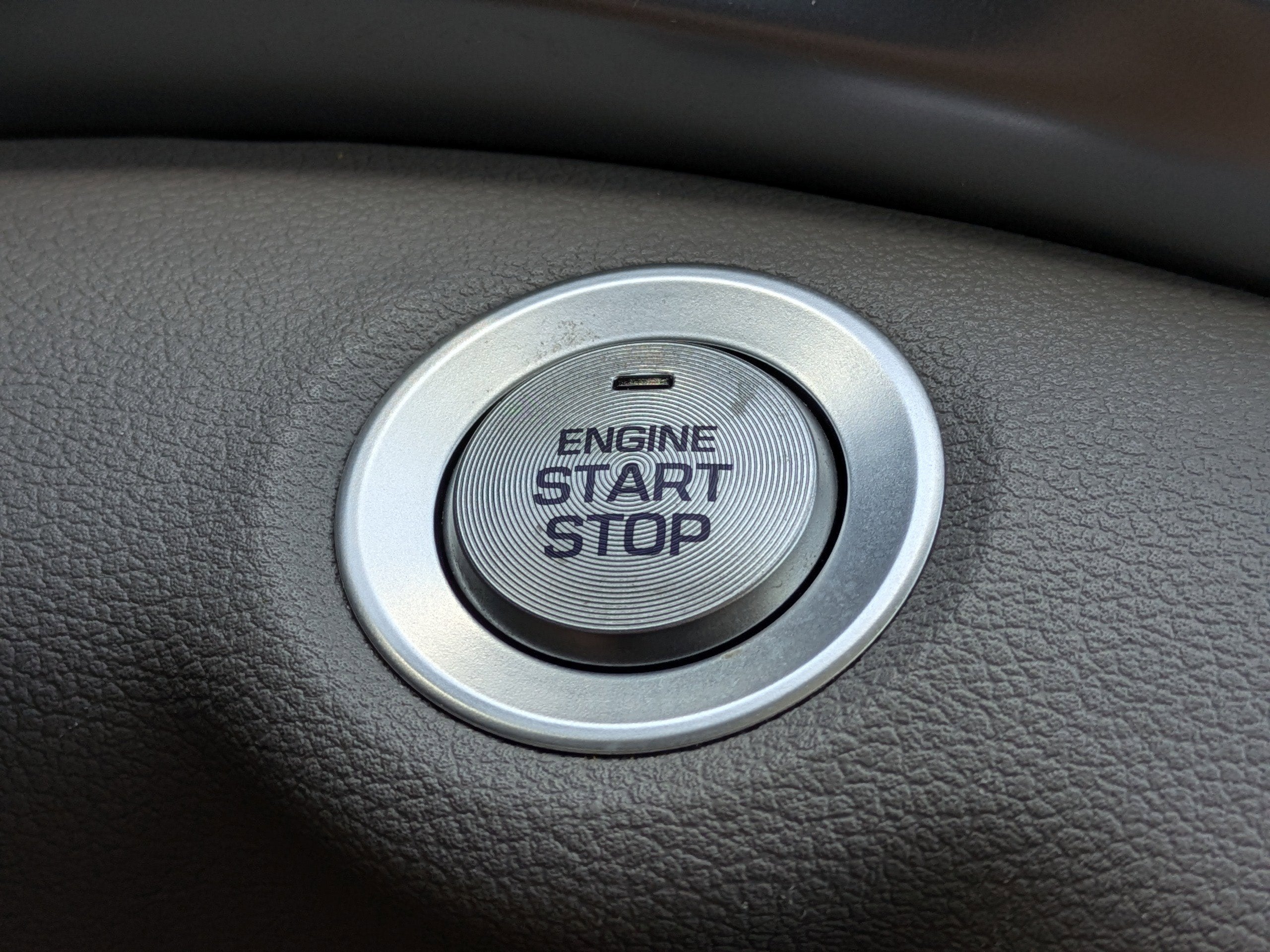 2020 Hyundai Elantra LIMITED