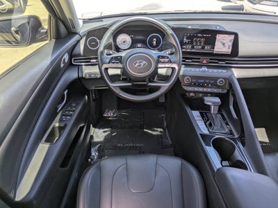 2022 Hyundai Elantra LIMITED
