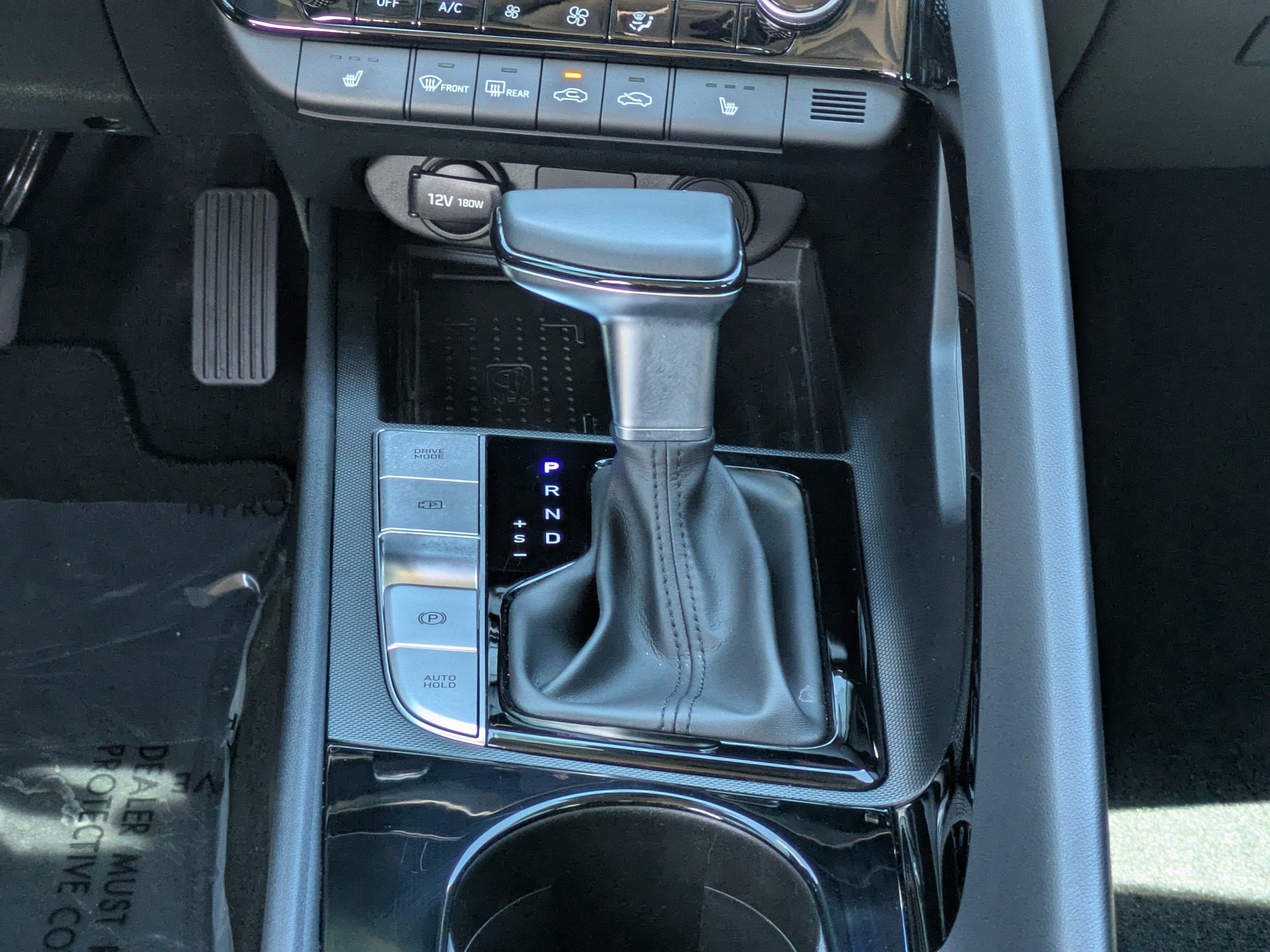 2022 Hyundai Elantra LIMITED