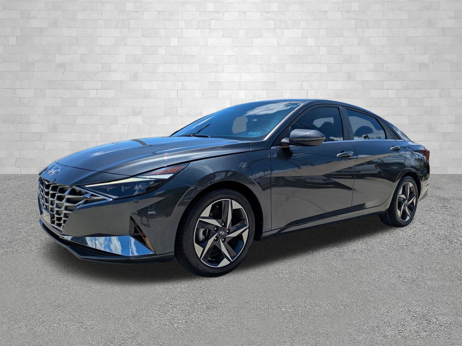 2022 Hyundai Elantra LIMITED