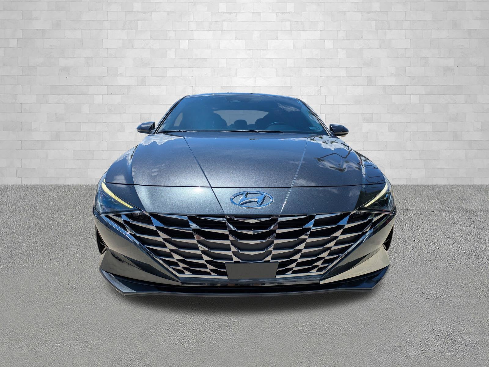 2022 Hyundai Elantra LIMITED