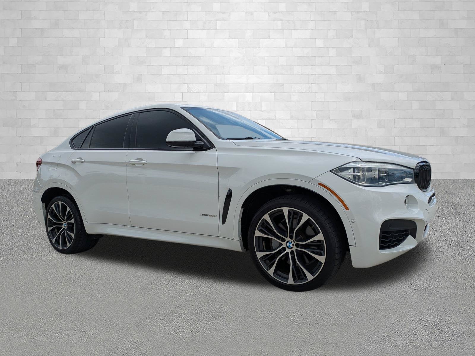 2019 BMW X6 XDRIVE50I