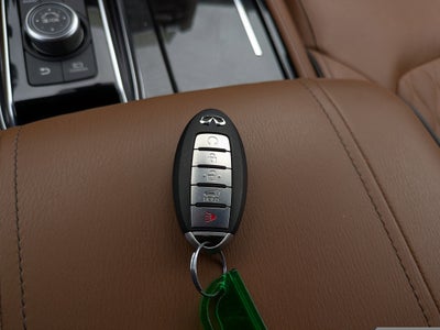 2022 INFINITI QX80 SENSORY