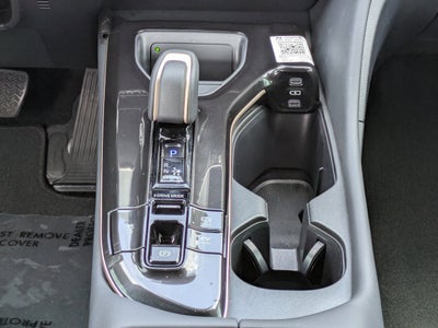 2025 Toyota Crown Signia XLE