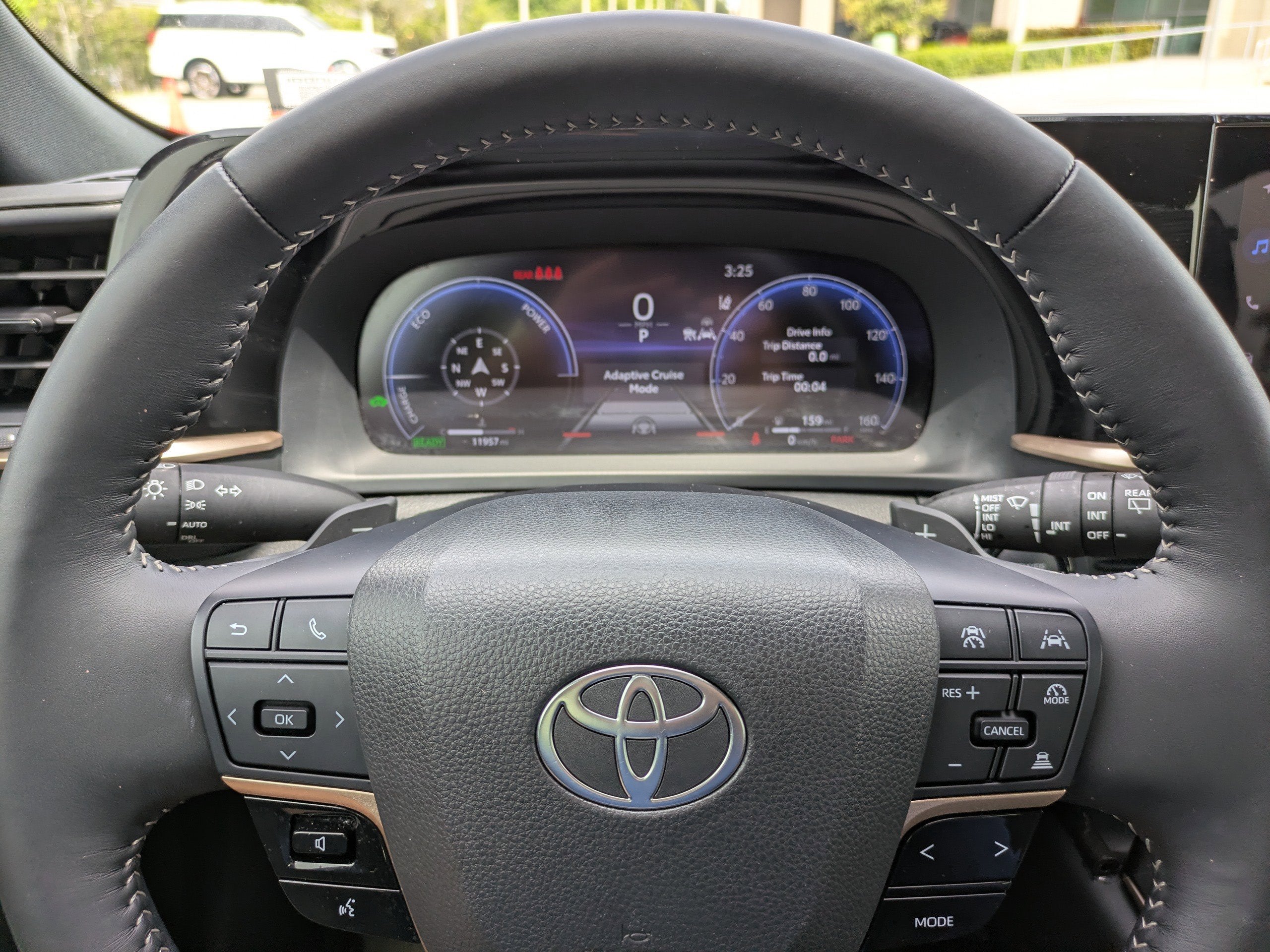 2025 Toyota Crown Signia XLE