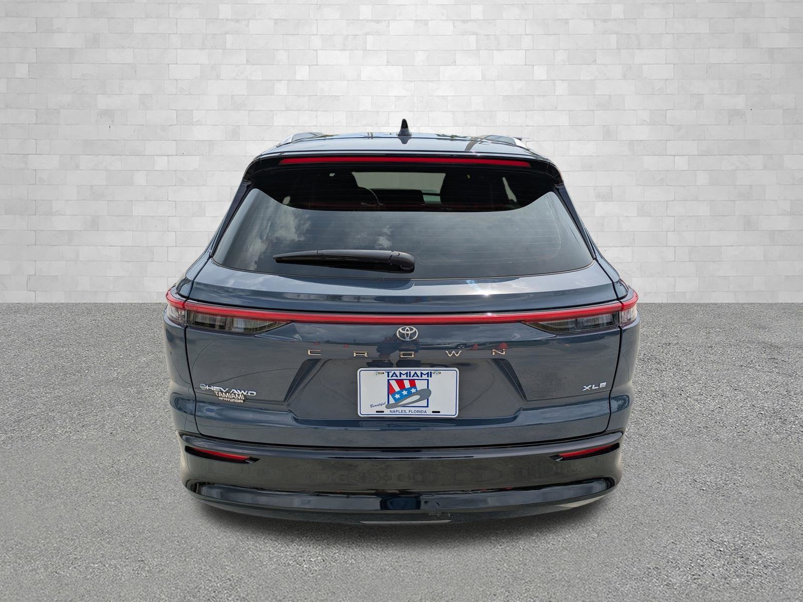 2025 Toyota Crown Signia XLE