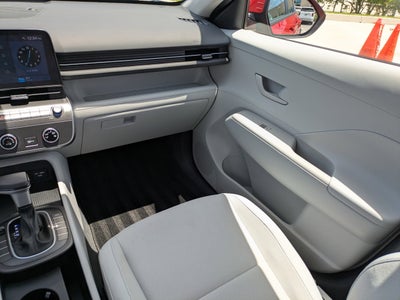 2024 Hyundai Kona SE