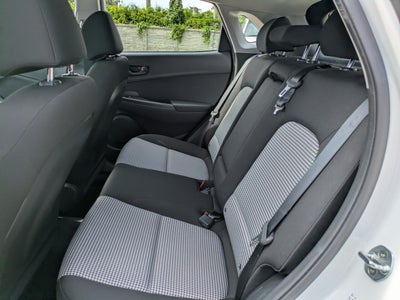 2022 Hyundai Kona SE