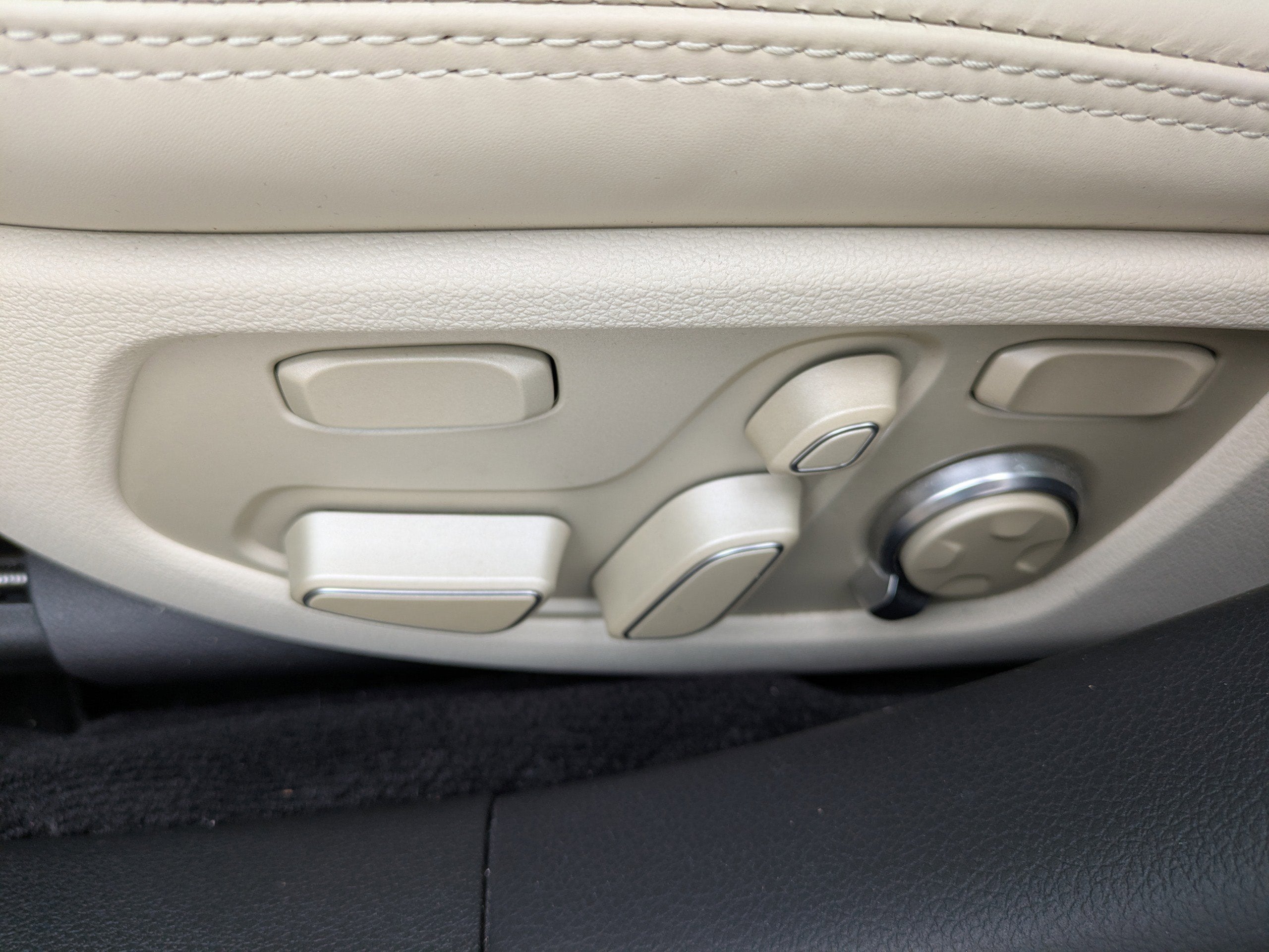 2018 Genesis G90 5.0L ULTIMATE