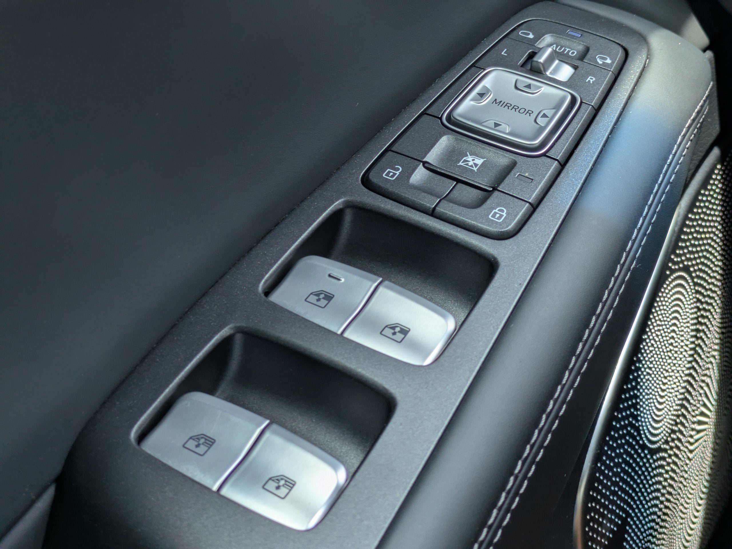 2019 Genesis G90 3.3T PREMIUM