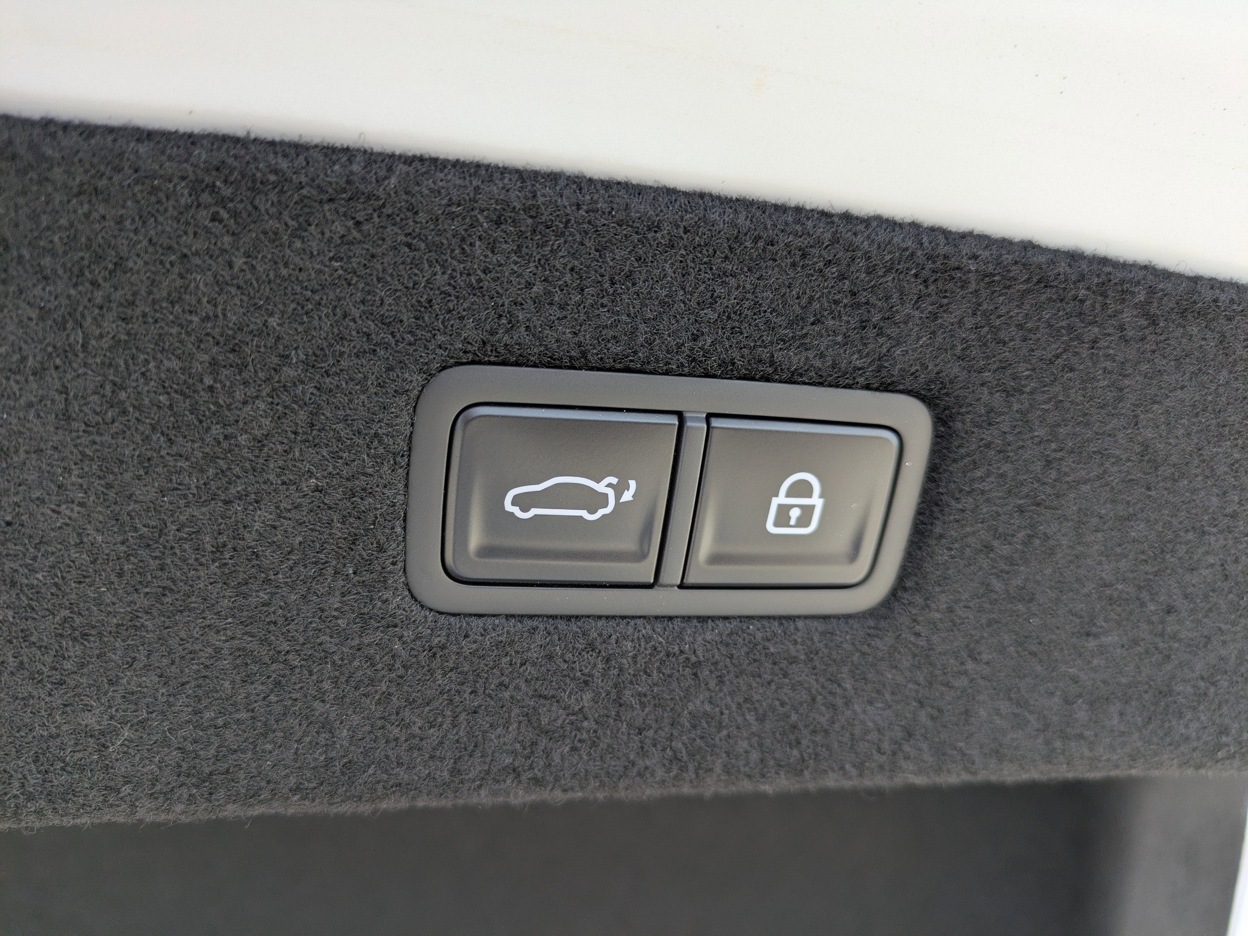 2026 Genesis G90 3.5T E-SC MHEV