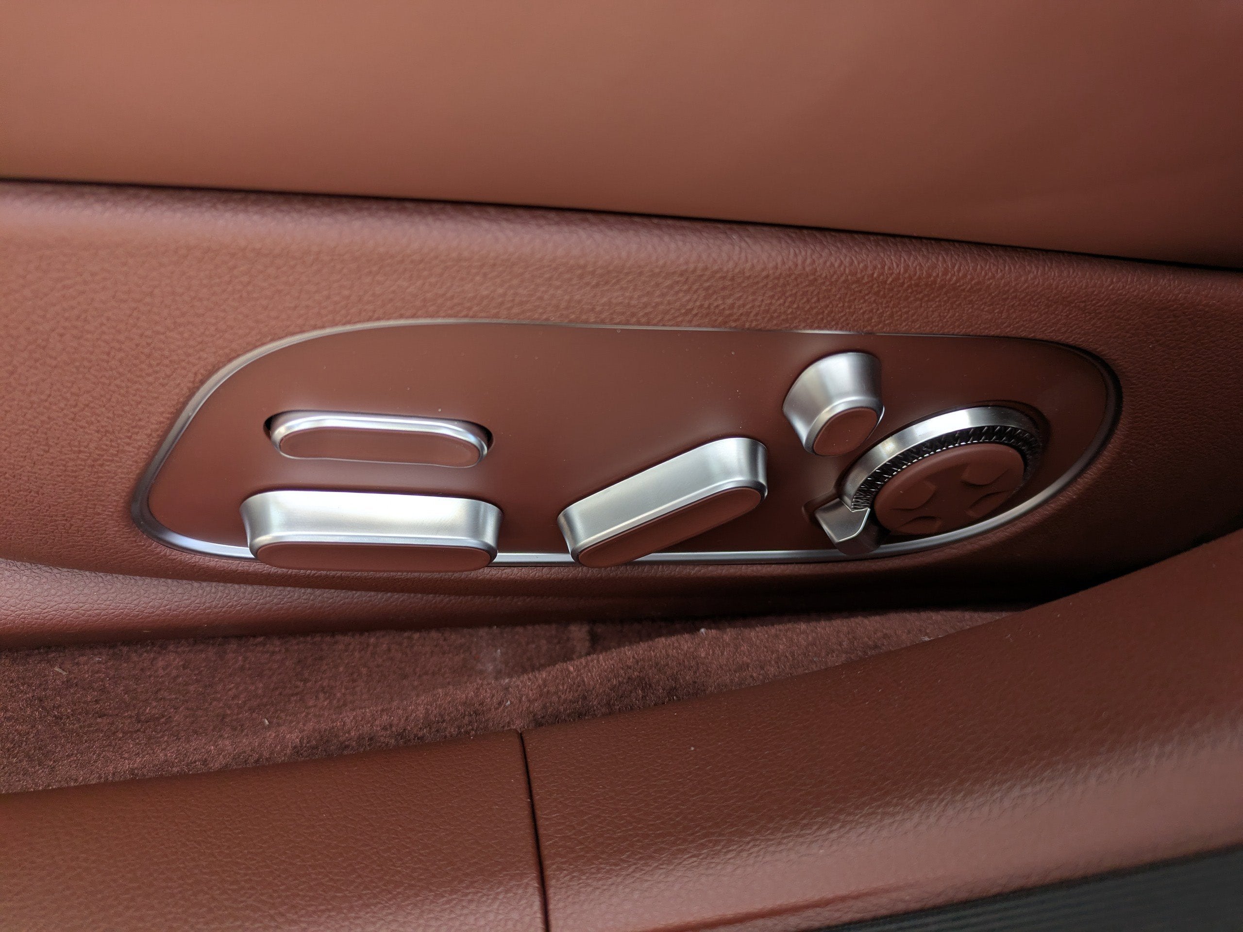 2026 Genesis G90 3.5T E-SC MHEV