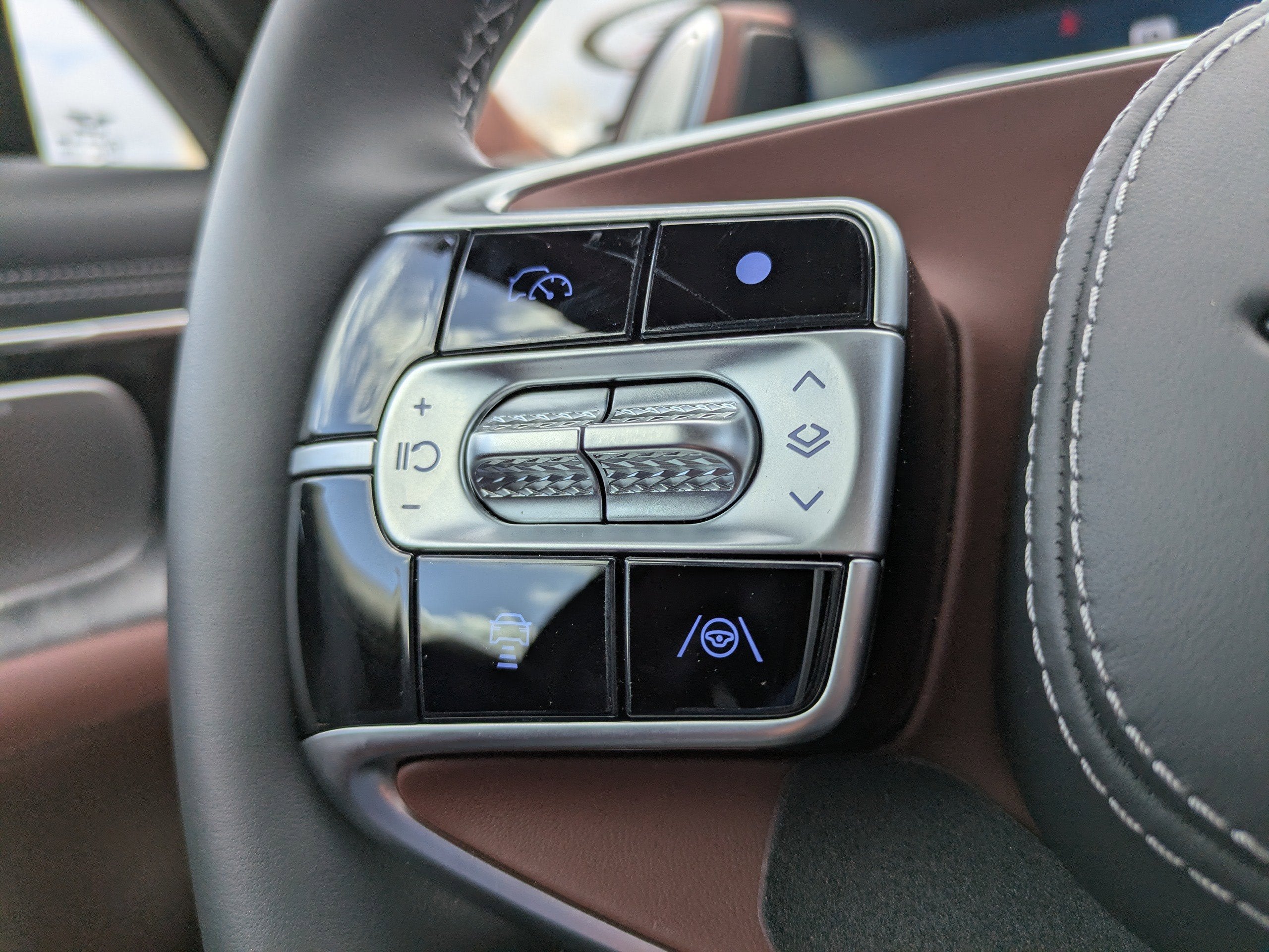 2026 Genesis G90 3.5T E-SC MHEV